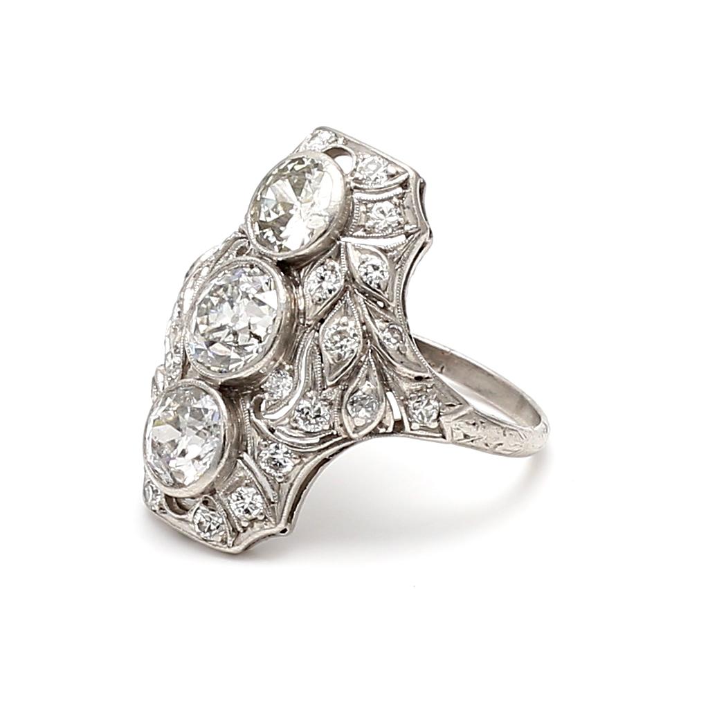 2.15 Carat Old European Cut F SI1 Diamond Platinum Art Deco Ring For Sale 5