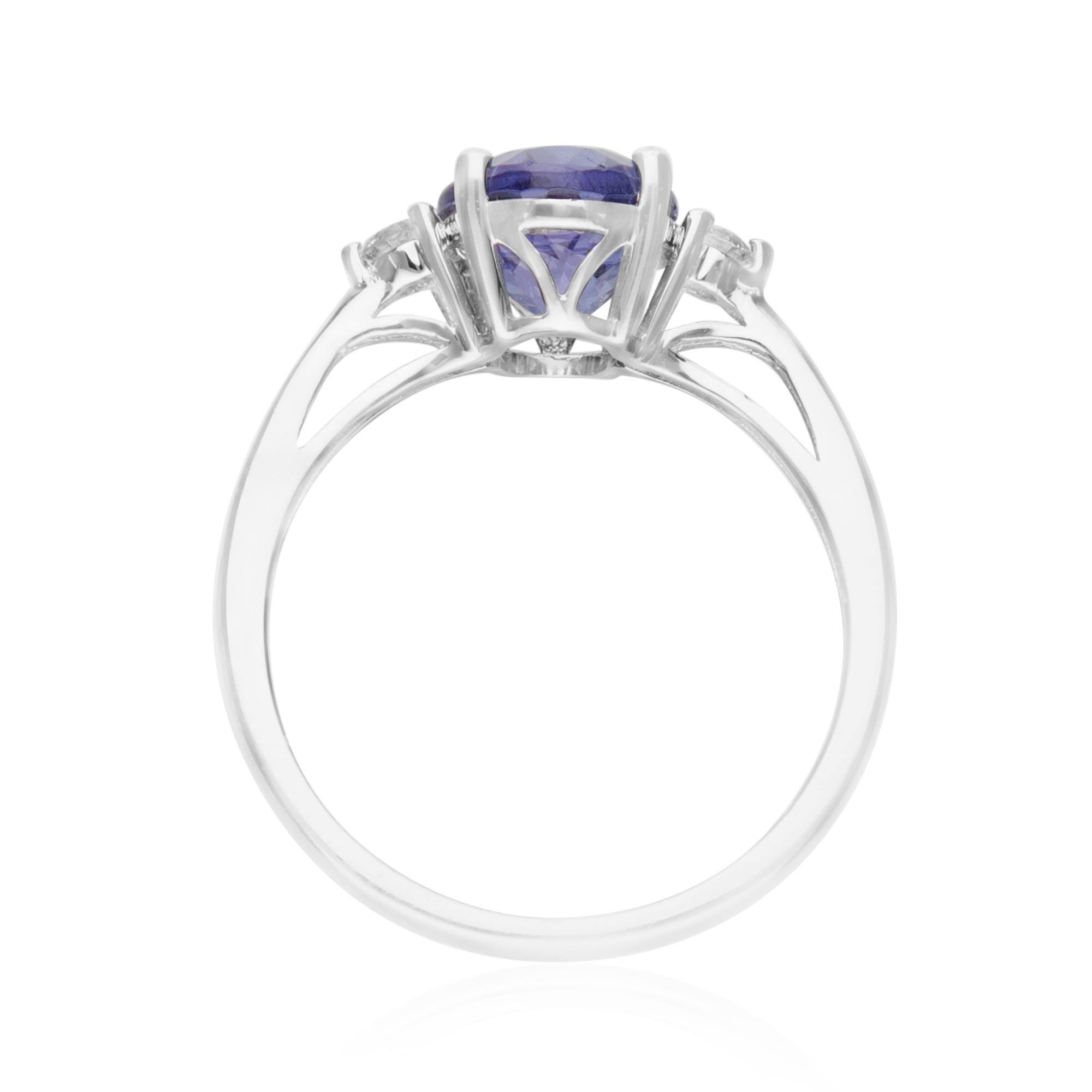 14k white gold oval tanzanite...