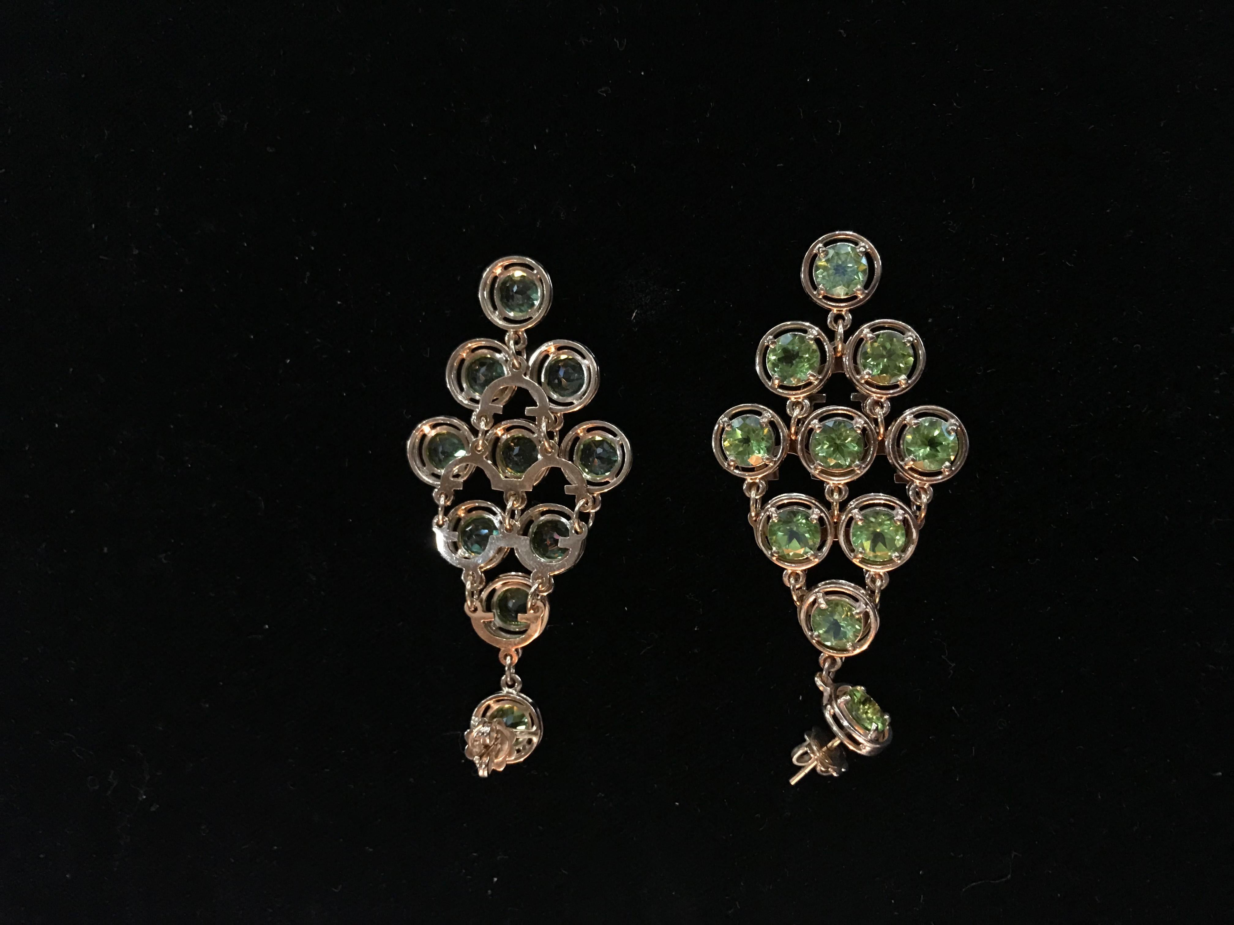 Contemporary 21.5 Carat Peridot Chandelier Gold Statement Drop Earrings Estate Fine Jewelry For Sale