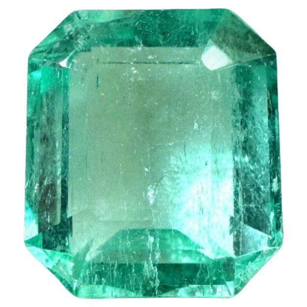 2.15 Carat Portrait Cut Chunky Muzo Green Colombian Emerald Gem - May Birthstone For Sale