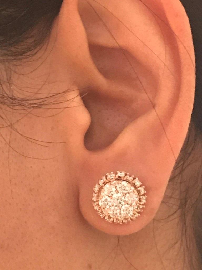 2.15 Carat Round Cut Diamond 14 Karat Rose Gold Cluster Earrings Neuf - En vente à Los Angeles, CA