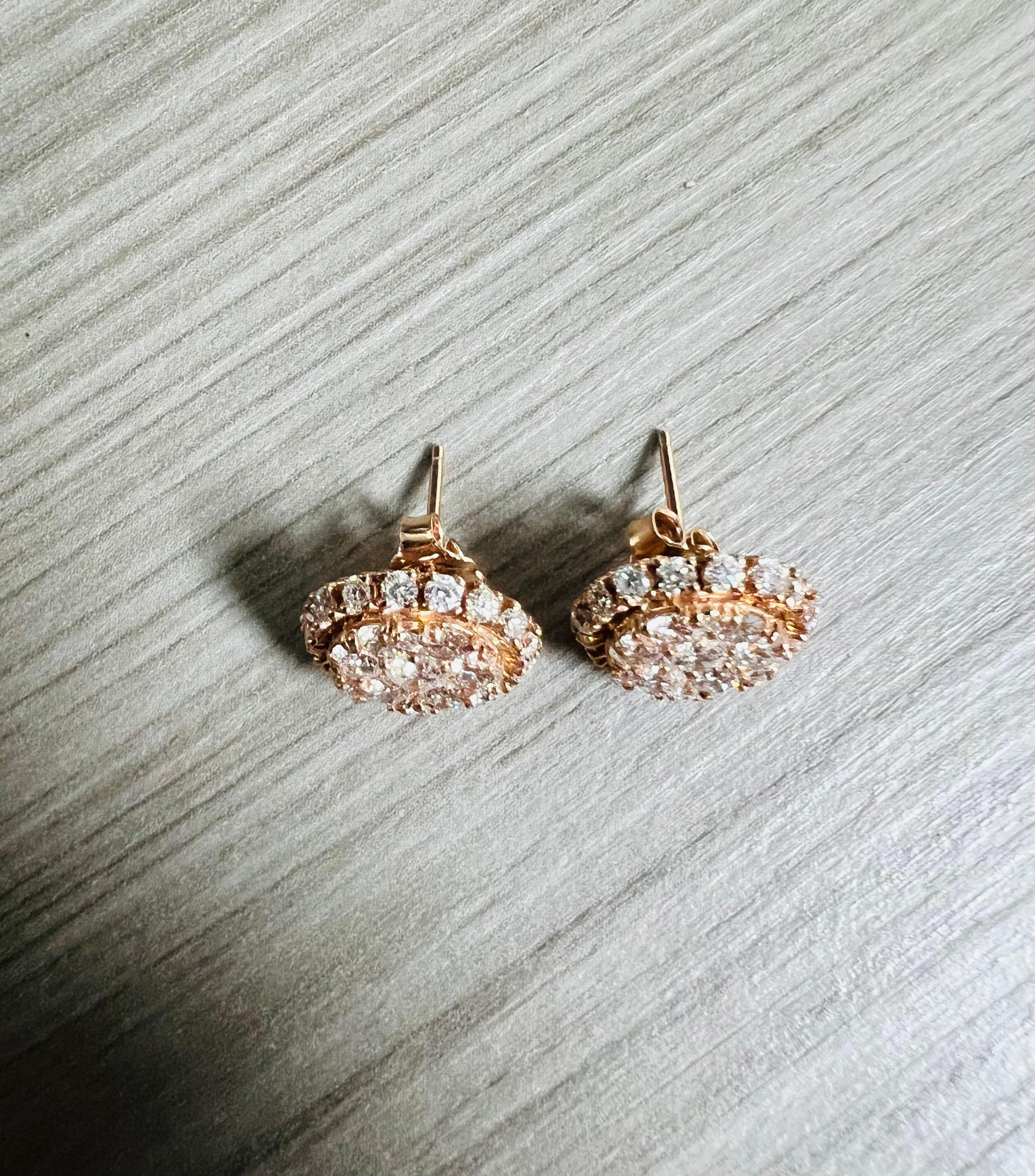 2.15 Carat Round Cut Diamond 14 Karat Rose Gold Cluster Earrings en vente 2