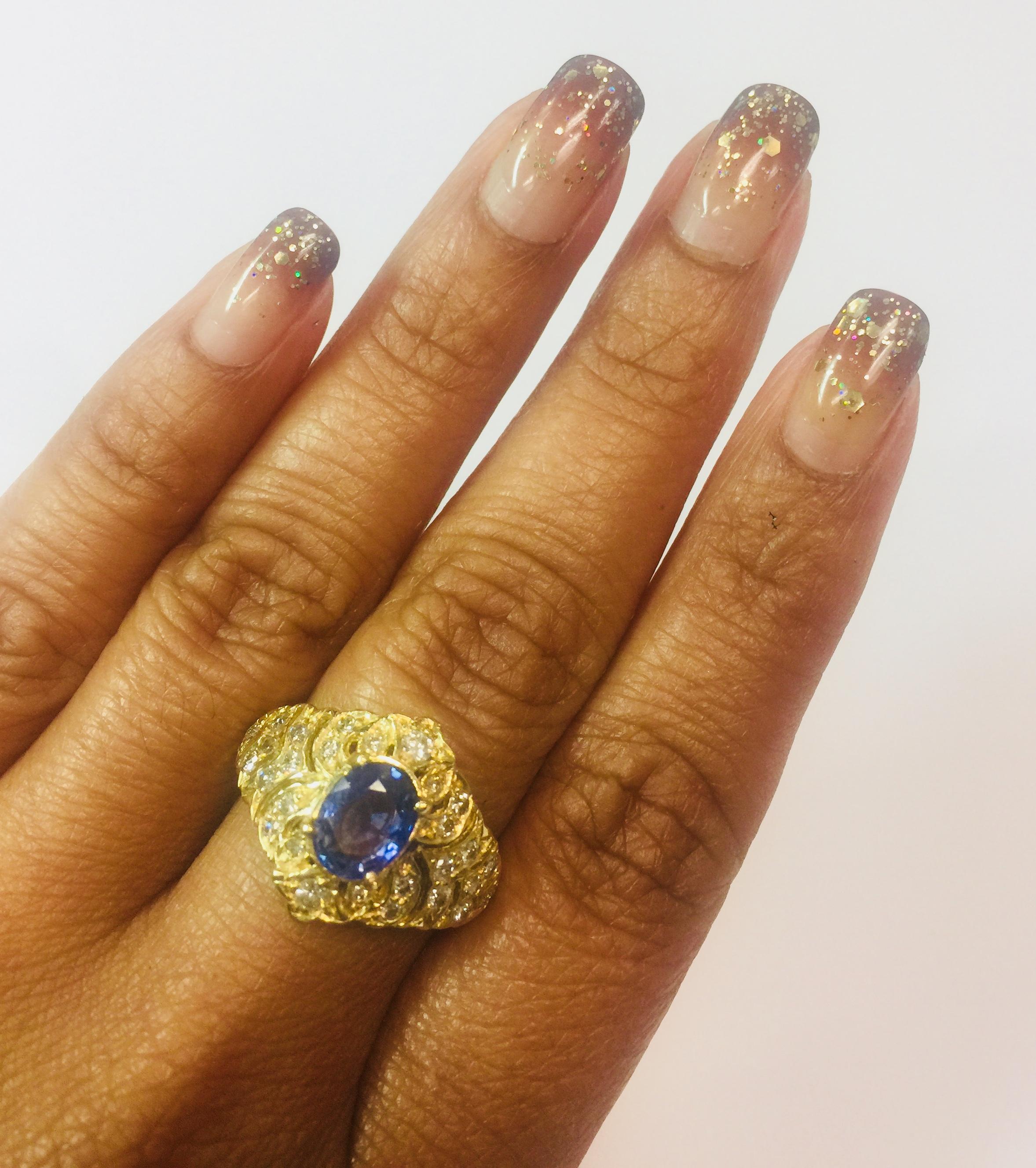 2.15 Carat Sapphire Diamond Yellow Gold Cocktail Ring In New Condition In Los Angeles, CA