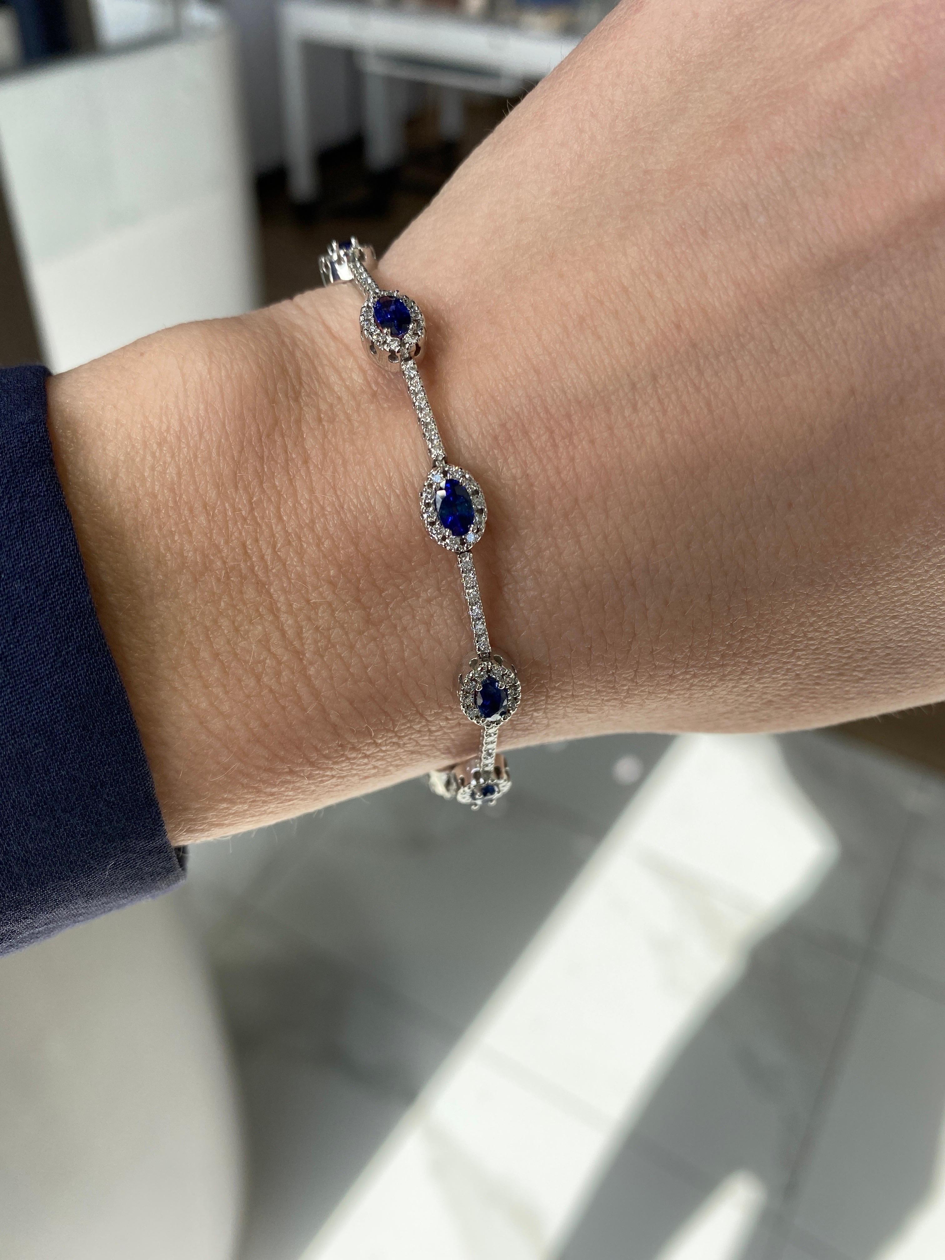2.15 Carat Total Weight Oval Blue Sapphires & 2.15ctw Diamond Bracelet, 14k Gold For Sale 8