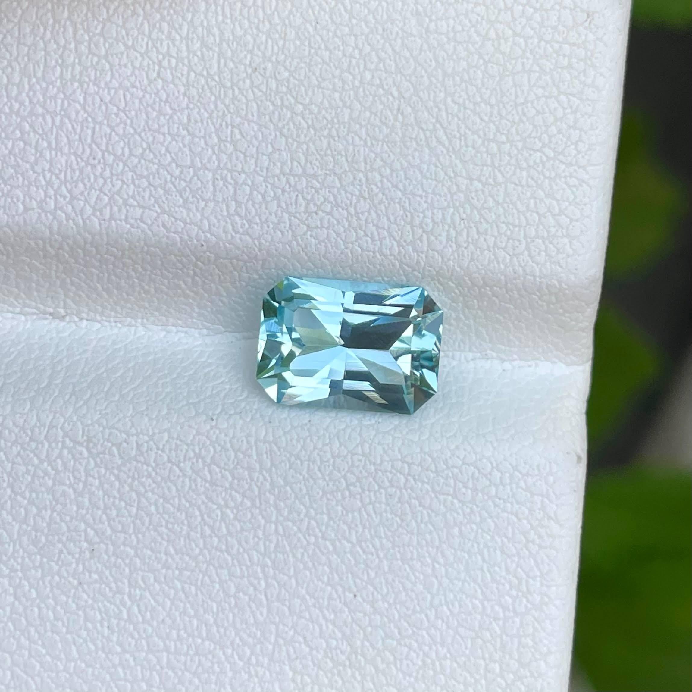 2.15 Karat Aquamarin Stein benutzerdefinierte Präzisionsschliff natürlichen nigerianischen Edelstein (Moderne)