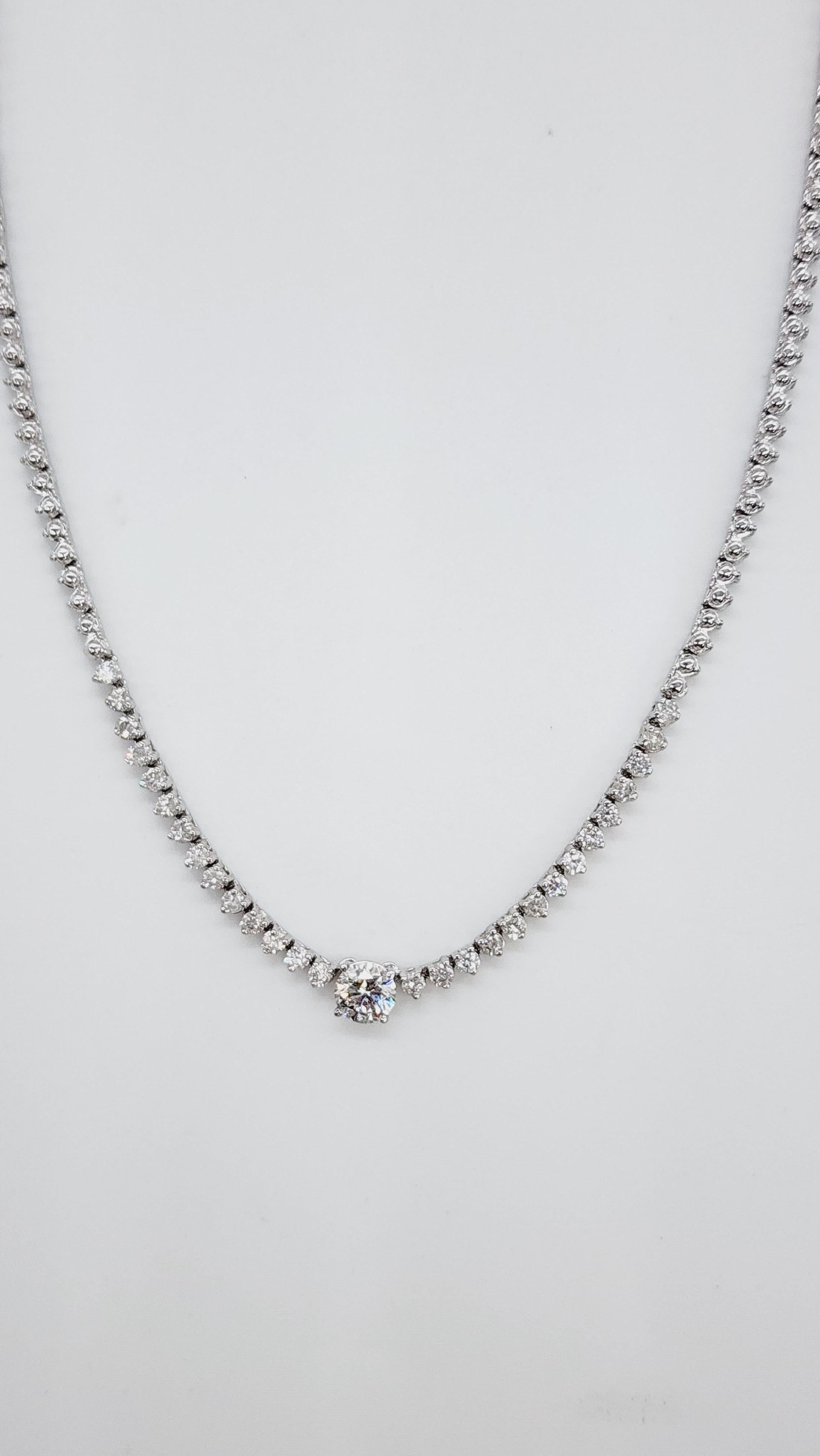 2.15 Carats Natural Diamond Necklace 14 Karat White Gold 16'' In New Condition In Great Neck Plaza, NY