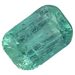 Pierre d'émeraude verte naturelle de Punjsher de 2,15 carats provenant de Punjsher, Afghanistan