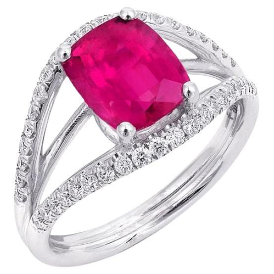 2,15 Karat rosa Turmalin und Diamanten in 14 Karat Weißgold Ring gefasst