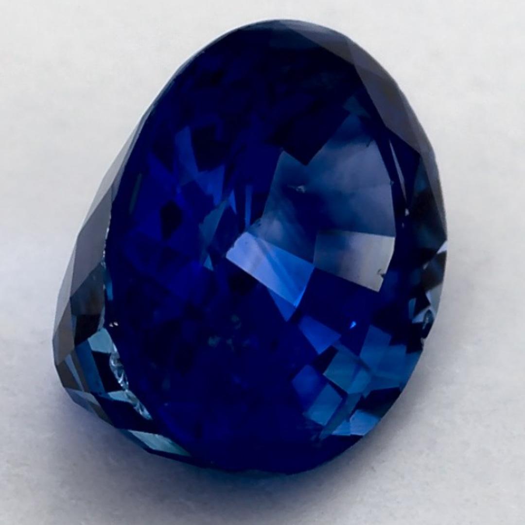 2.15 carati di zaffiro blu ovale sfuso in vendita 2