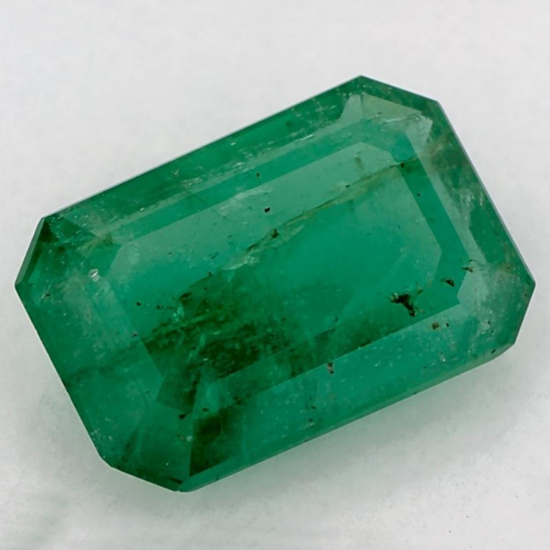 2.15 Ct Emerald Octagon Cut Loose Gemstone In New Condition For Sale In Fort Lee, NJ