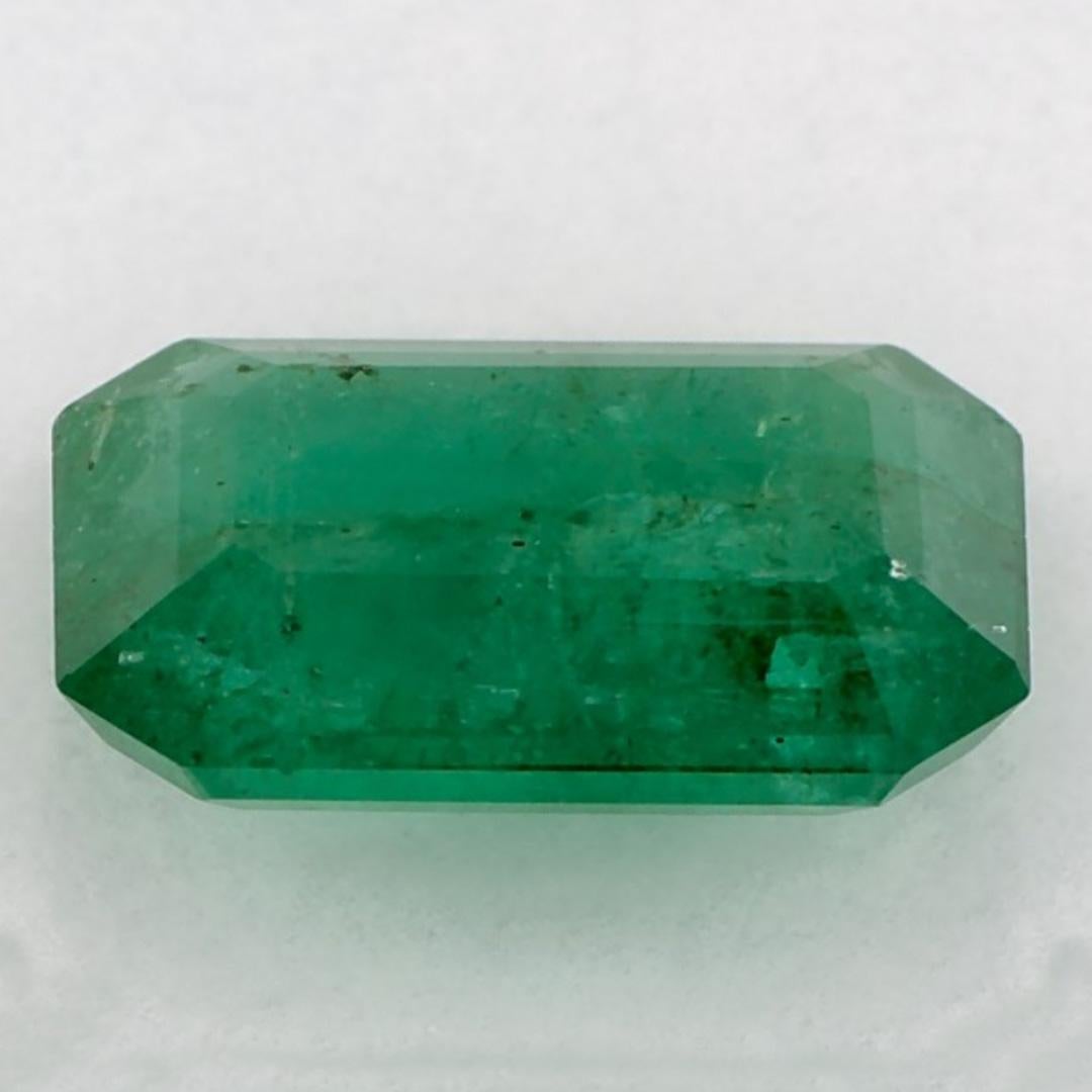 Women's or Men's 2.15 Ct Emerald Octagon Cut Loose Gemstone For Sale