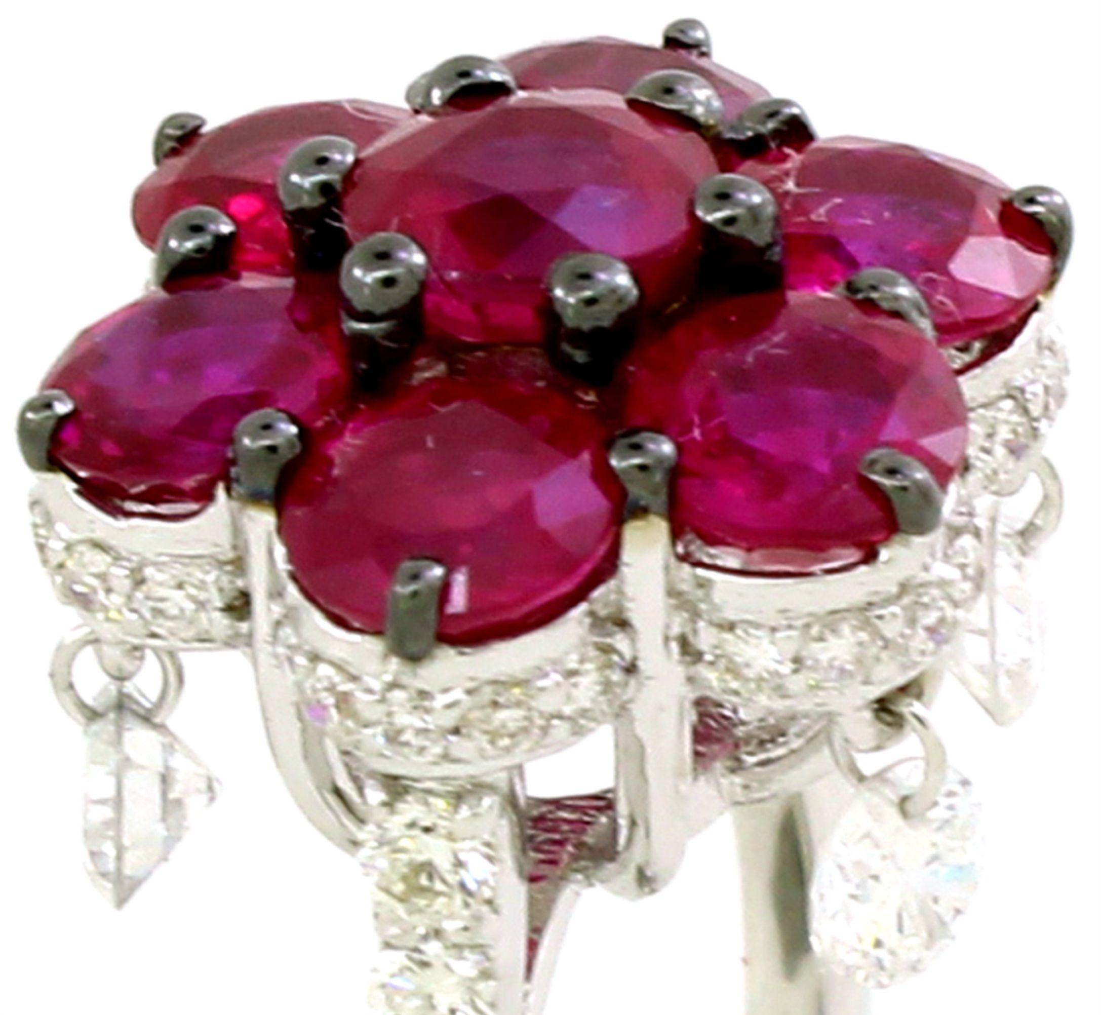 Ring aus 2,15 Karat Rubin und 0,62 Karat weißem Diamanten (Moderne) im Angebot