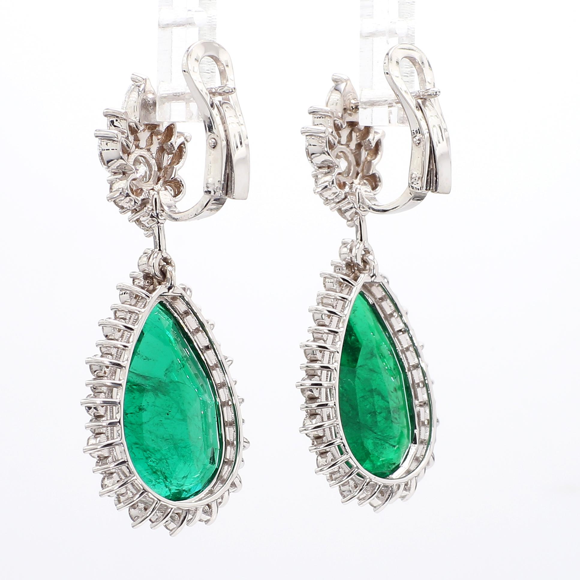21.50 Carat Vivid Emerald & Diamond Drop Earrings GRS Certified, 18k White Gold. For Sale 5