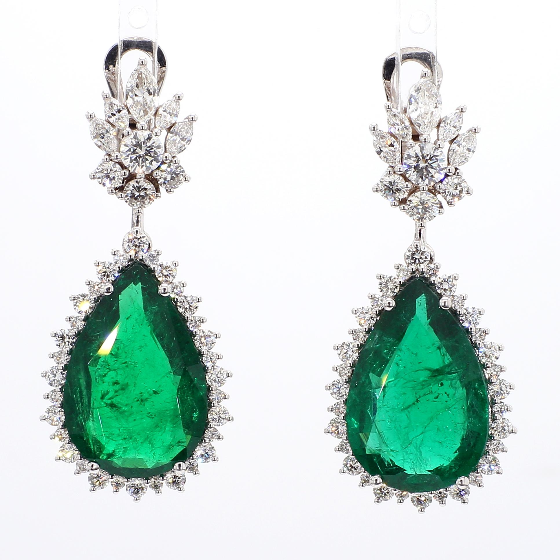 21.50 Carat Vivid Emerald & Diamond Drop Earrings GRS Certified, 18k White Gold. For Sale 8