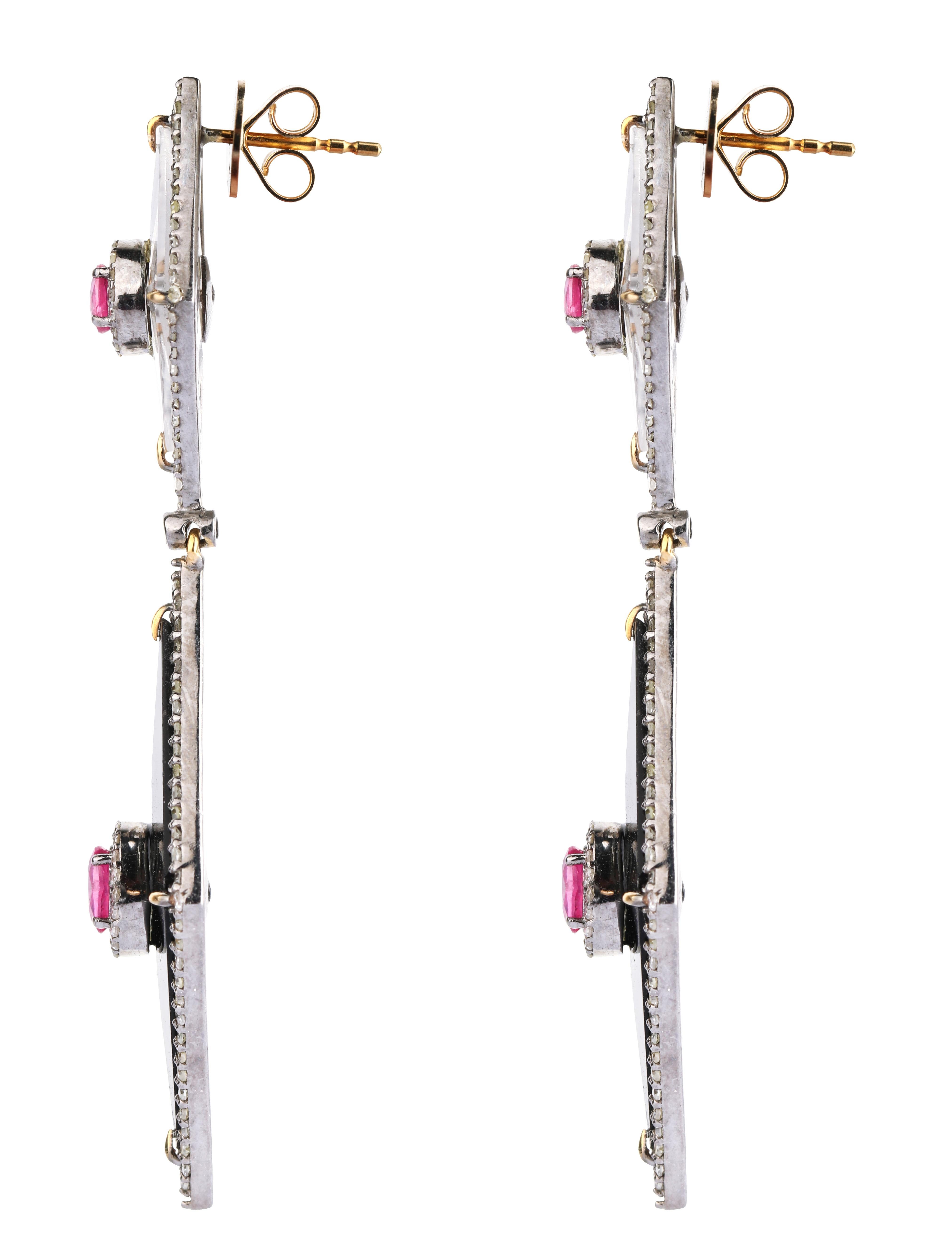 21.52 Carat Ruby, Diamond, Onyx, and Crystal Dangle Earring in Modern Style In New Condition For Sale In Jaipur, IN