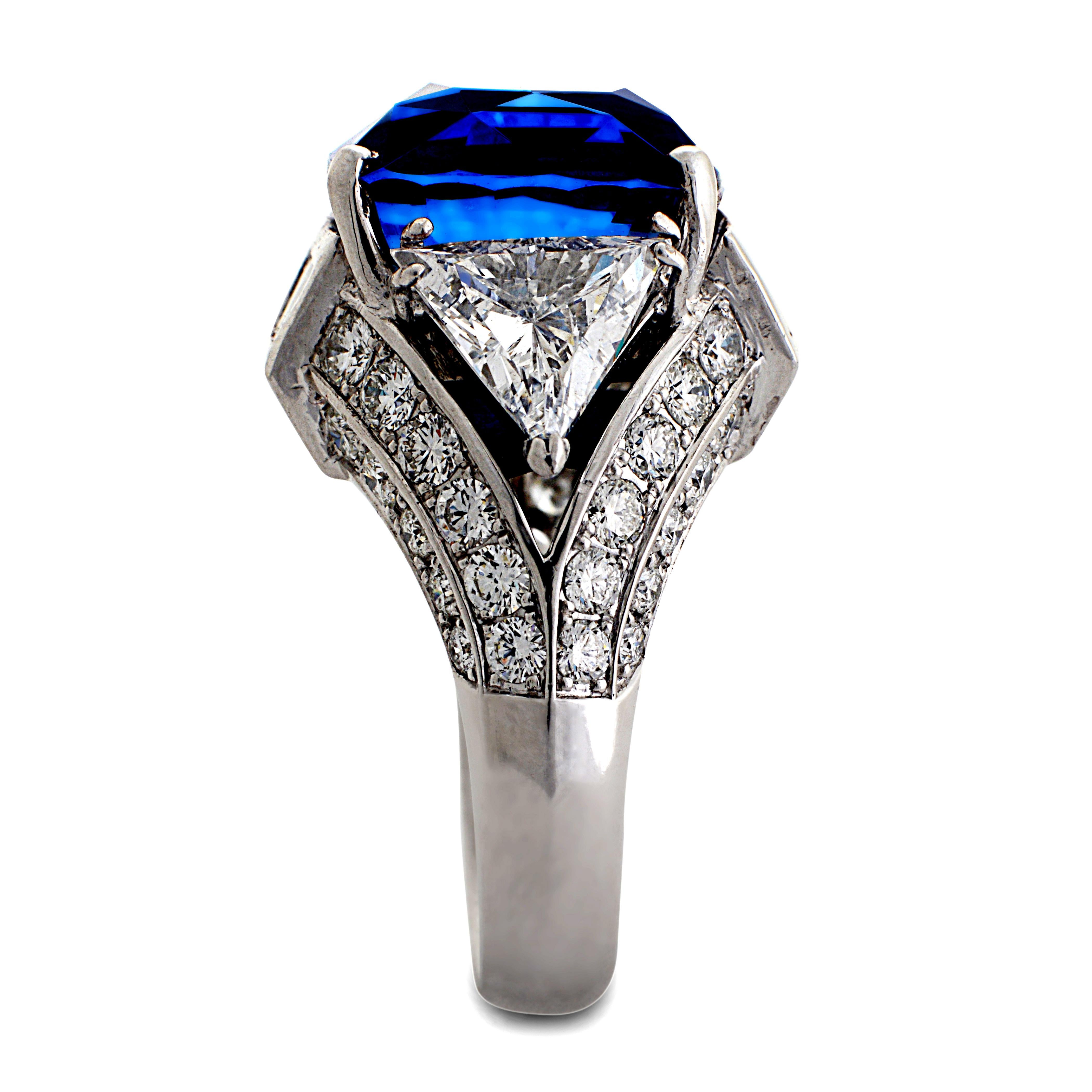 Contemporary 21.53 Carat GIA Certified Non Heated Blue Sapphire Platinum Engagement Ring