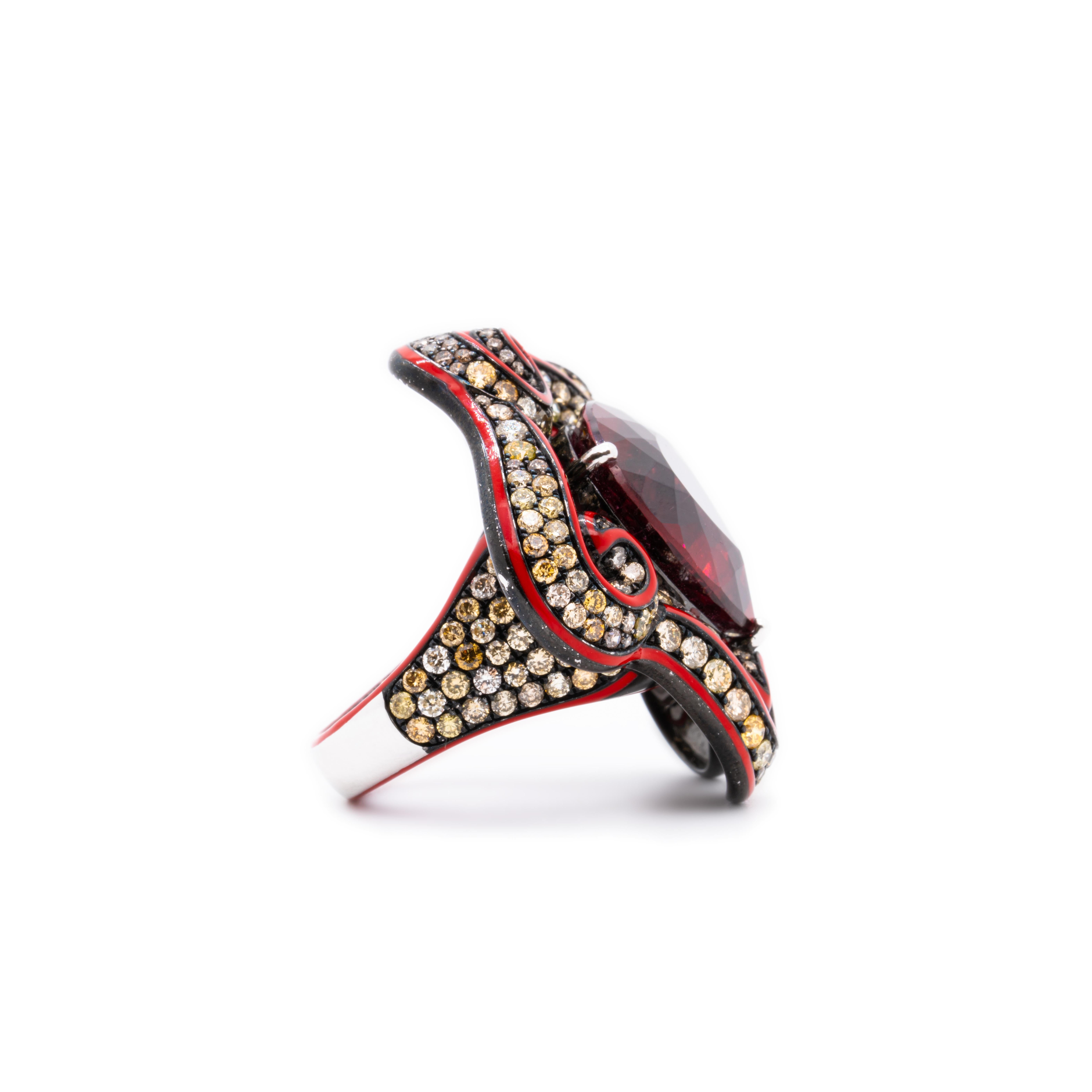 21.54 Karat Rubellit & Fancy Color Diamantring, 18K Weißgold, Austy Lee für Damen oder Herren im Angebot