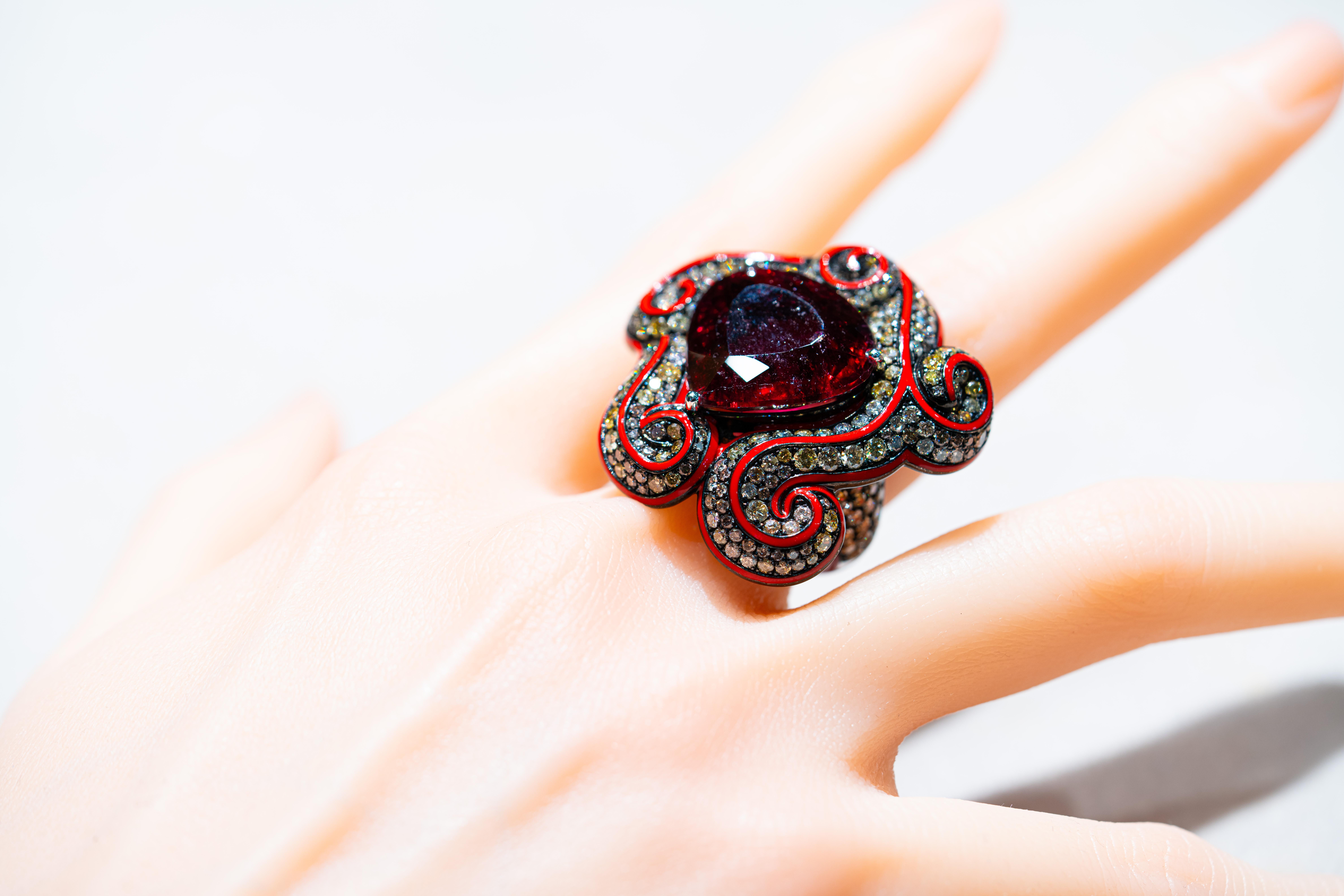 21.54 Karat Rubellit & Fancy Color Diamantring, 18K Weißgold, Austy Lee im Angebot 2