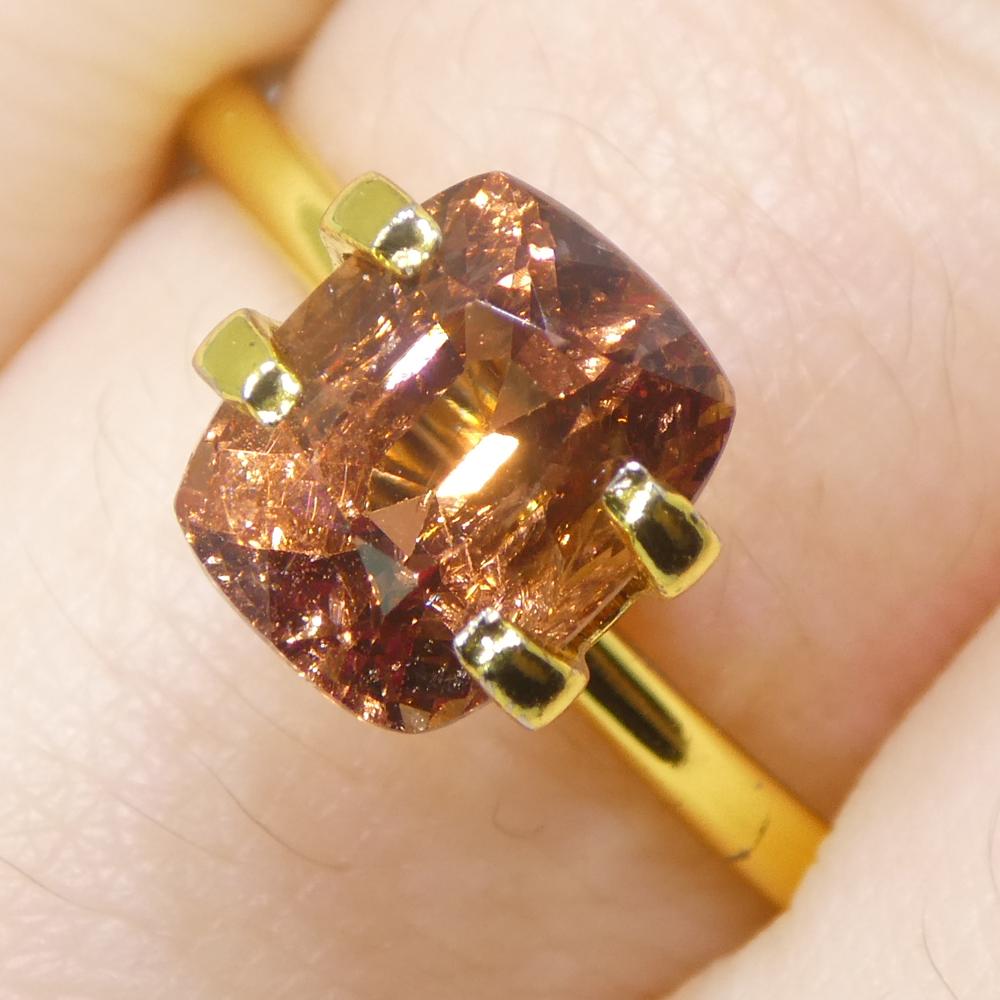 Taglio brillante 2,15ct Spinello arancione a cuscino dalla Birmania non riscaldato in vendita