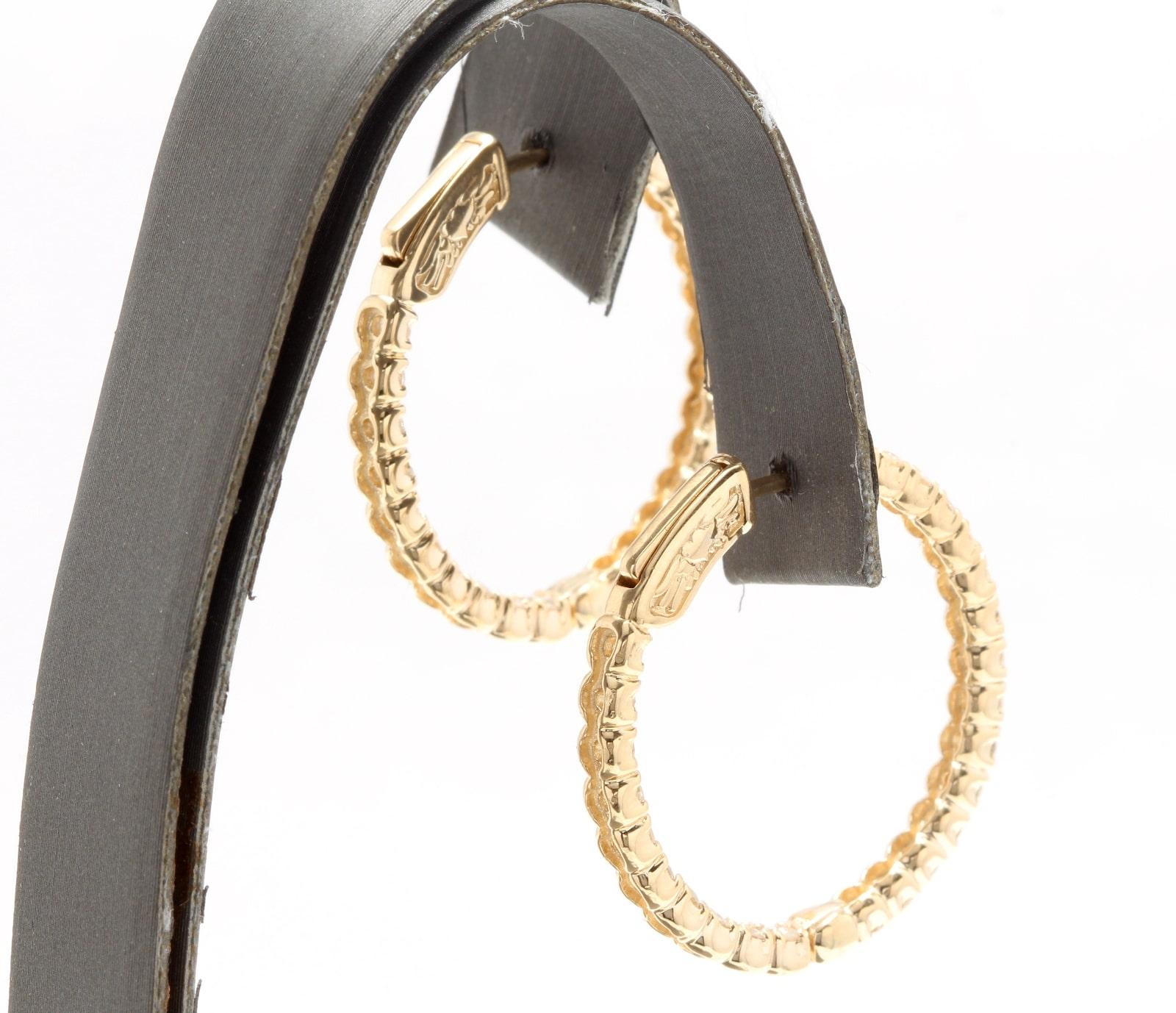 Exquisite 2.15 Carats Natural Diamond 14K Solid Yellow Gold Hoop Earrings

Amazing looking piece! 

Inside Out Diamonds.

Suggested Replacement Value $6,800.00

Total Natural Round Cut White Diamonds Weight: Approx. 2.15 Carats (color G-H / Clarity