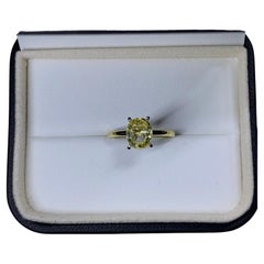 2.15ct Sapphire oval shaped solitaire engagement ring in 18ct yellow gold