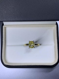 2.15ct Yellow sapphire engagement ring in 18ct yellow gold.