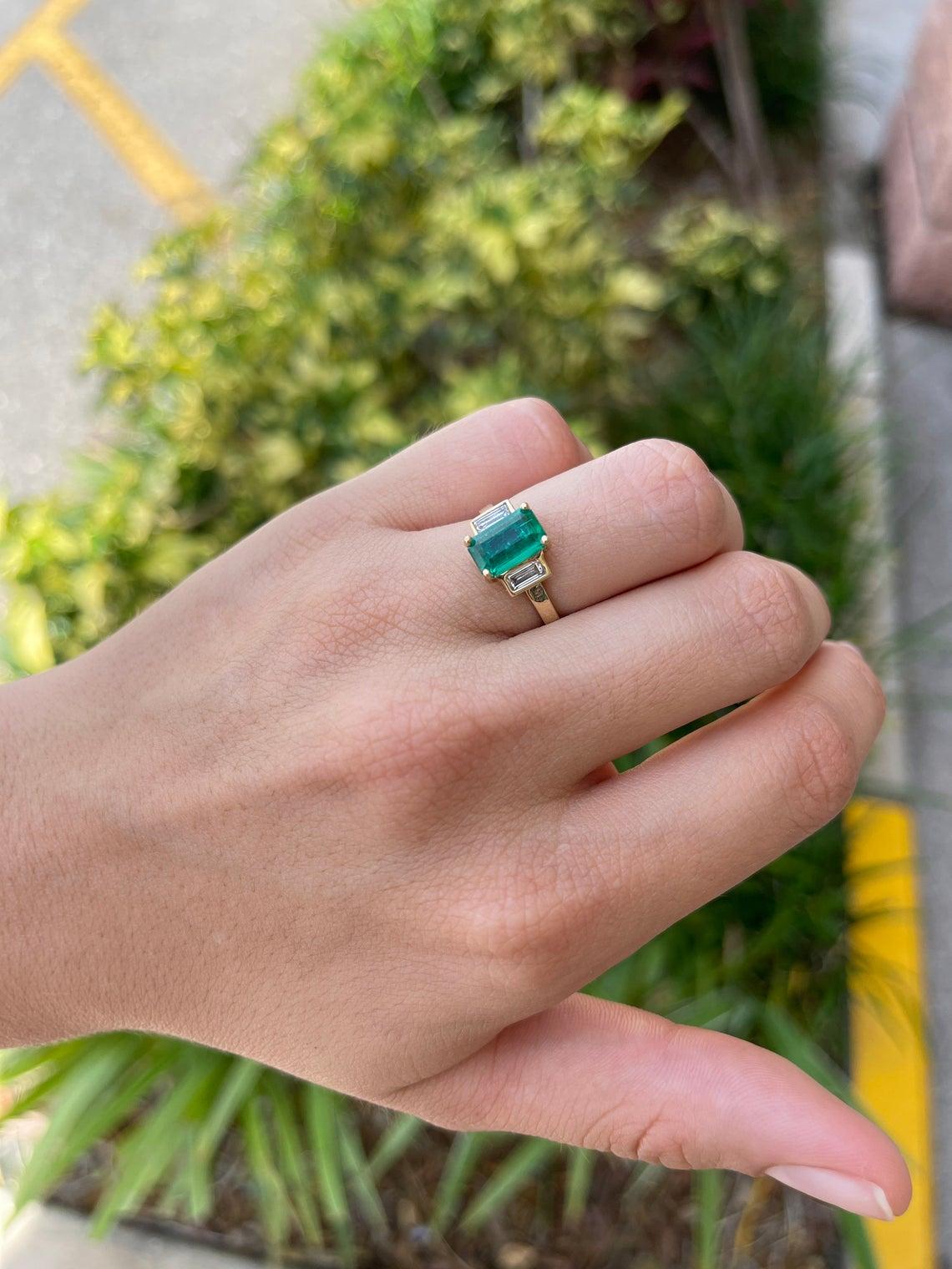 2.15tcw 18K Three Stone Emerald Cut Emerald & Diamond Ring In New Condition For Sale In Jupiter, FL
