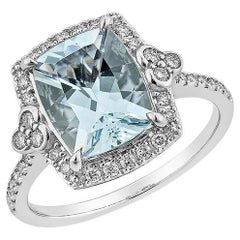 Bague fantaisie aigue-marine de 2,16 carats en or blanc 18 carats avec diamant blanc.  