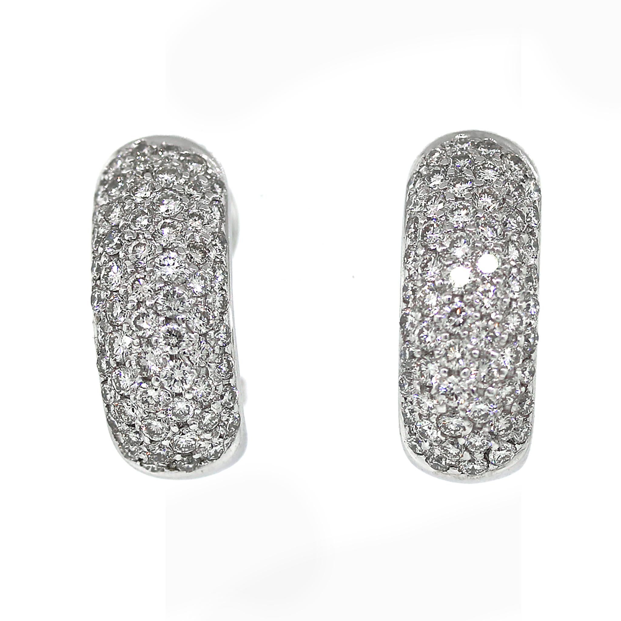 2.16 carat Diamond Huggies Earrings In Good Condition For Sale In New York, NY