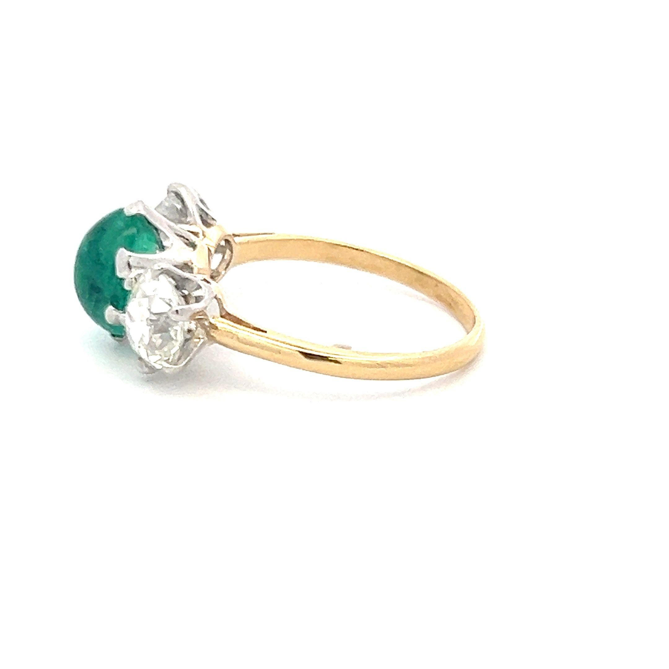 Bague à trois pierres 18 carats GLD/PLAT avec émeraude de 2,16 carats et diamant taille vieille mine de 2,09 carats Bon état - En vente à New York, NY
