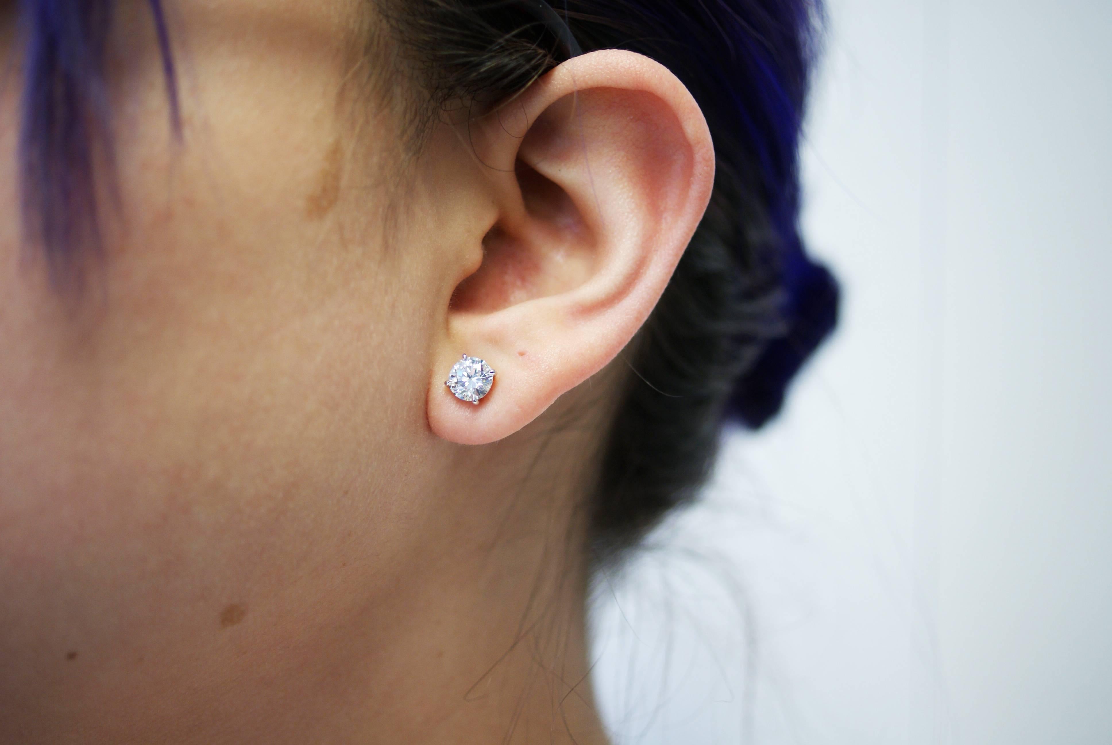 vvs1 diamond earrings