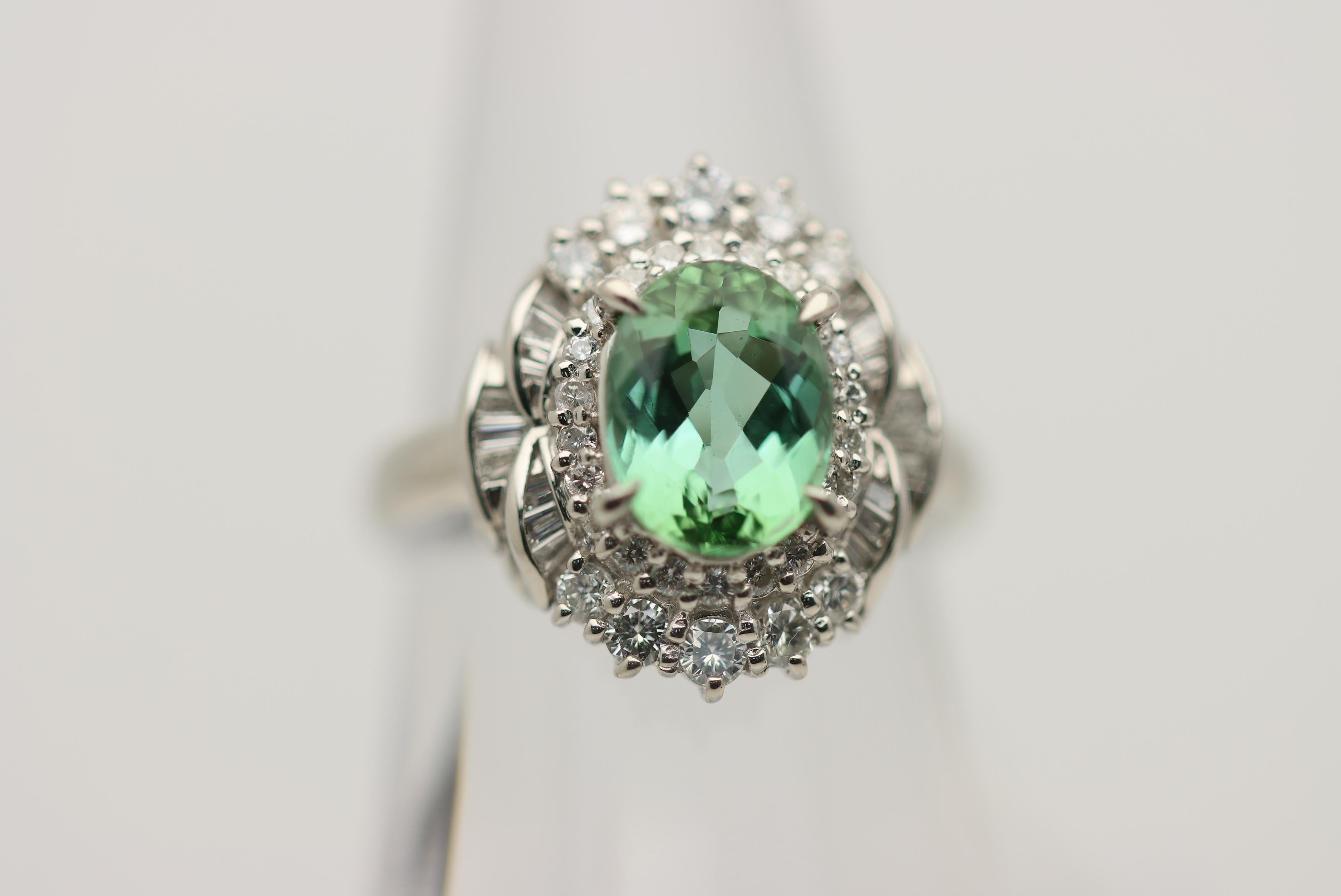2.16 Carat Mint Tourmaline Diamond Platinum Ring In New Condition For Sale In Beverly Hills, CA