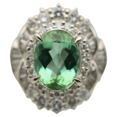 Bague en platine avec tourmaline menthe de 2,16 carats et diamants