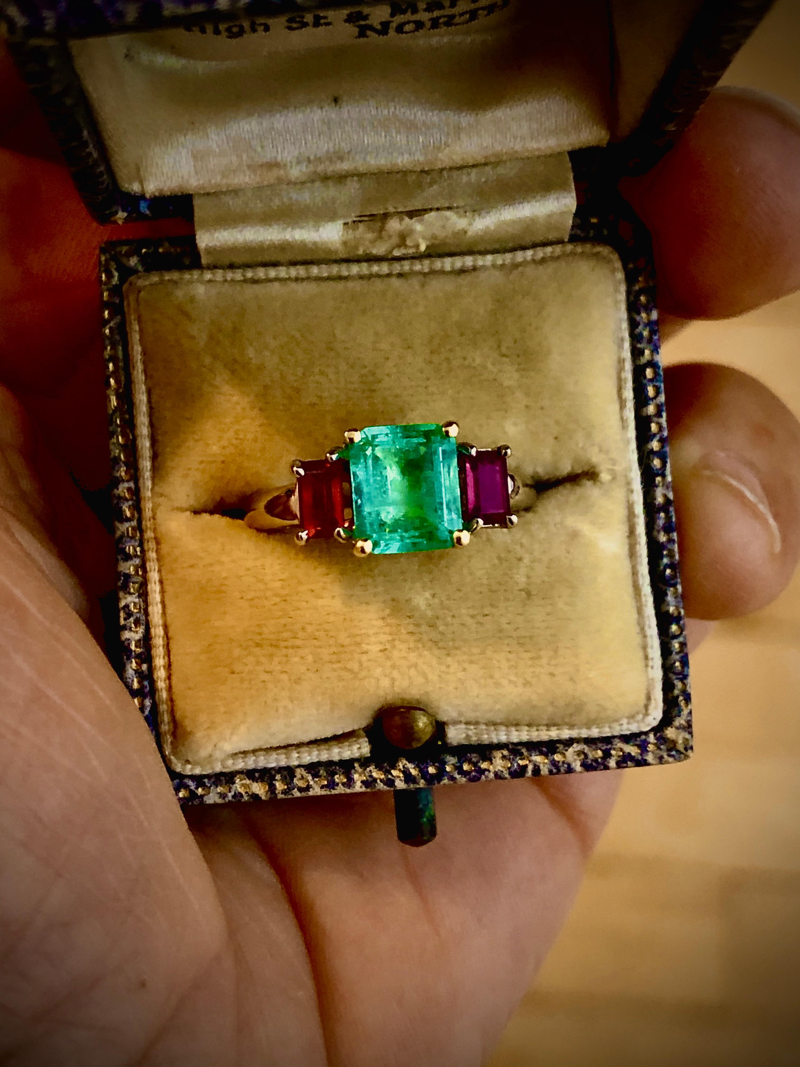 2.16 Carat Natural Colombian Emerald Ruby Engagement Ring Platinum and 18 Karat 2
