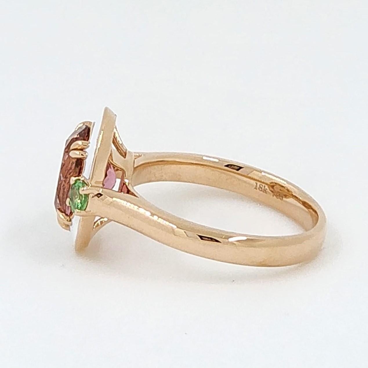 2.16 Carat Oval Pink Tourmaline Enamel Art Deco Cocktail Ring in 18k Rose Gold In New Condition For Sale In Hong Kong, HK
