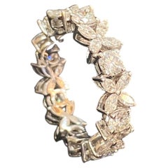 2.16 Carats F/VS1 Marquise & Round F/VS1 Diamonds X Band Ring in 18K White Gold