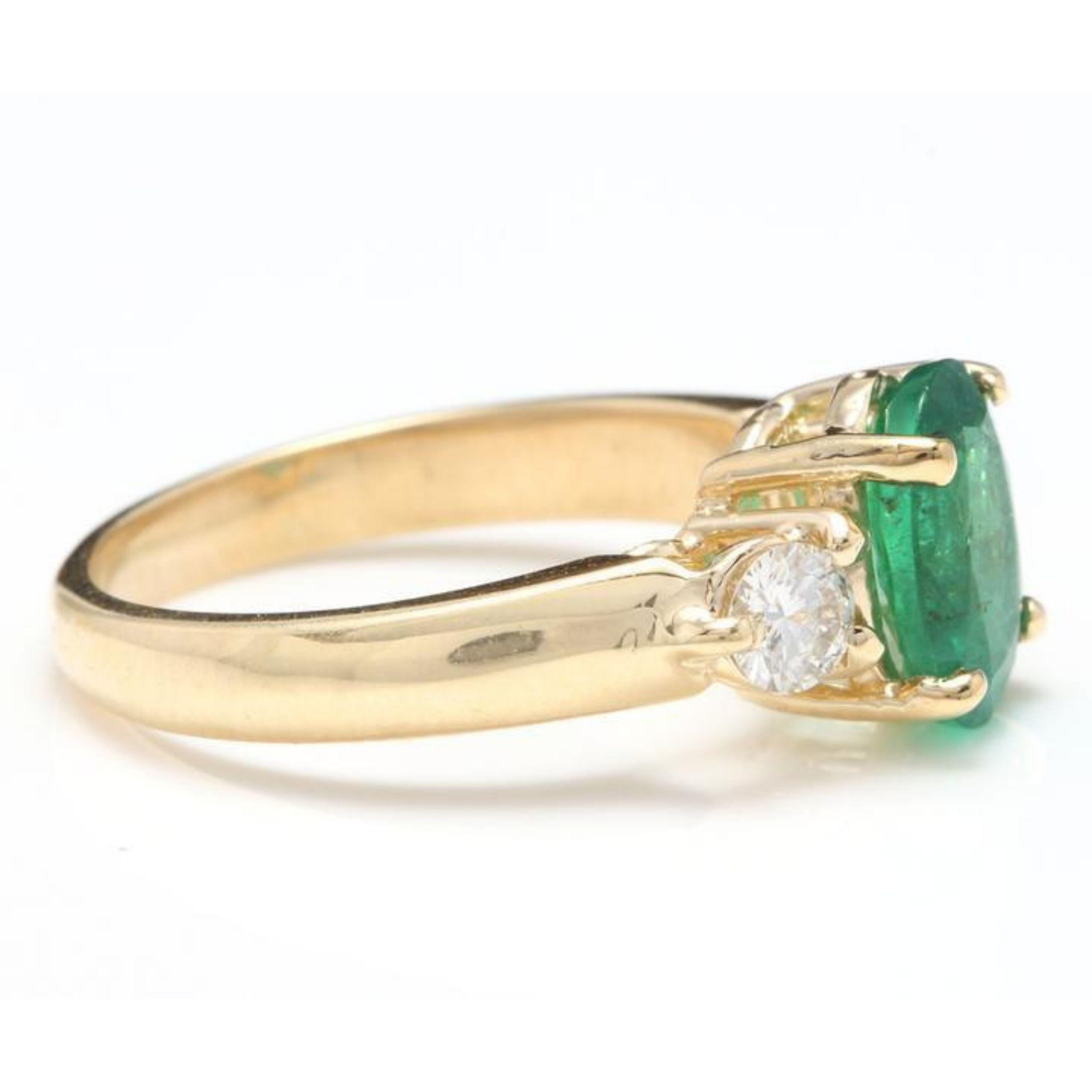 Emerald Cut 2.16 Carat Natural Emerald and Diamond 14 Karat Solid Yellow Gold Ring For Sale