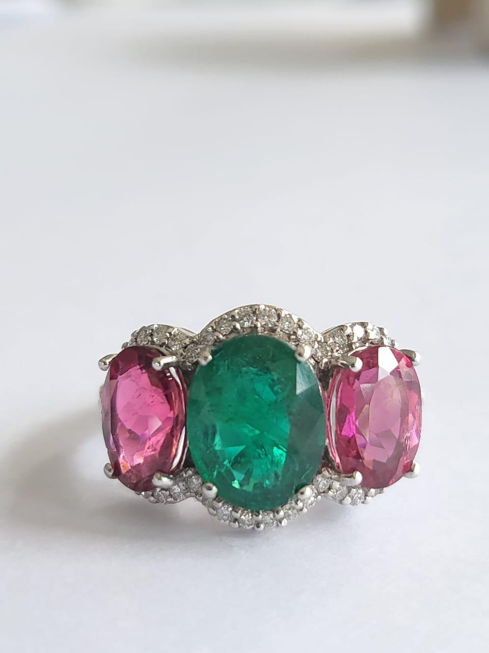 2.16 Carats Zambian Emerald, 2.69 Carats Rubelite & Diamonds Band Cocktail Ring For Sale 1