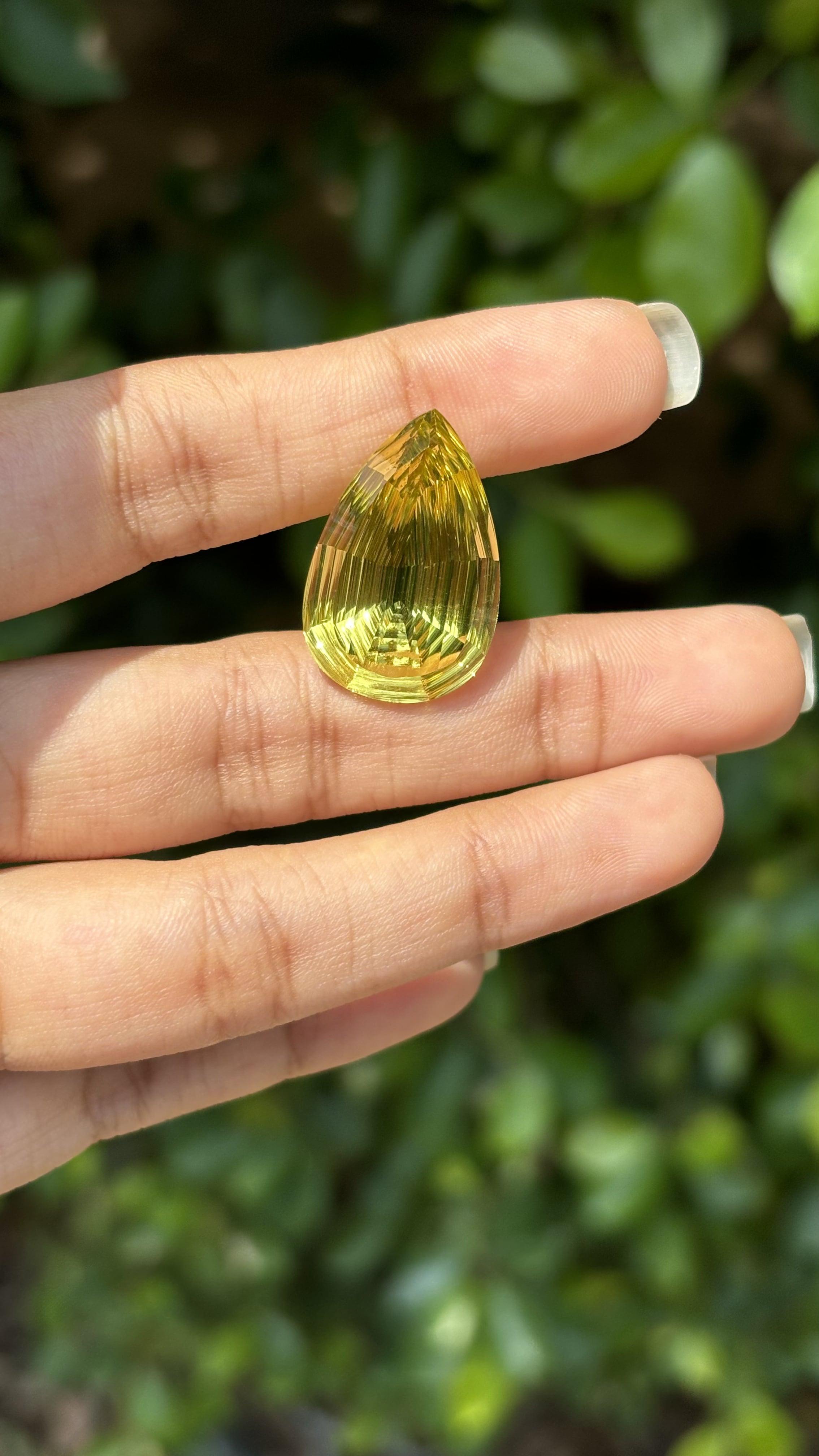 21.60 Carat Pear Shape Citrine Gemstone In New Condition For Sale In Bangkok, TH