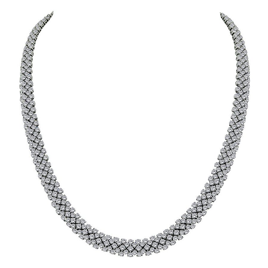 Collier en platine avec 21,60ct de diamants