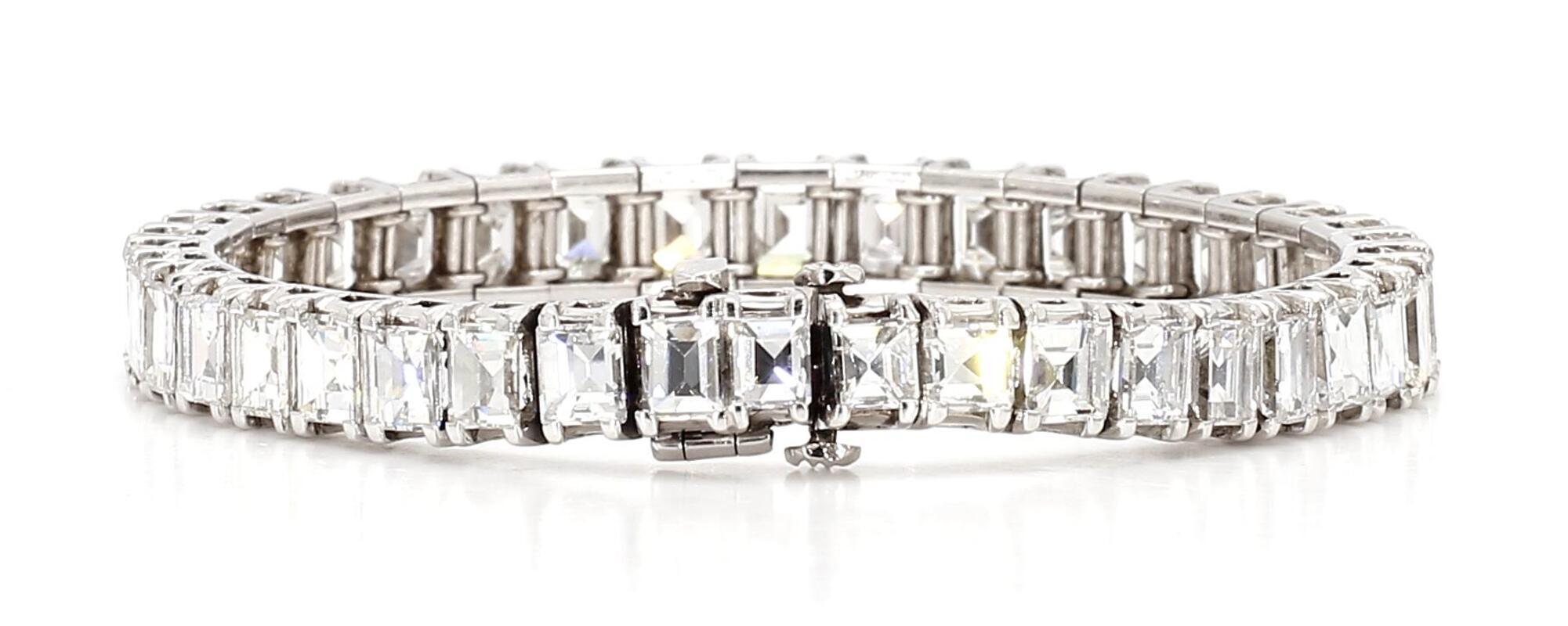 21.65 Carat Diamond and Platinum Bracelet In New Condition For Sale In New York, NY