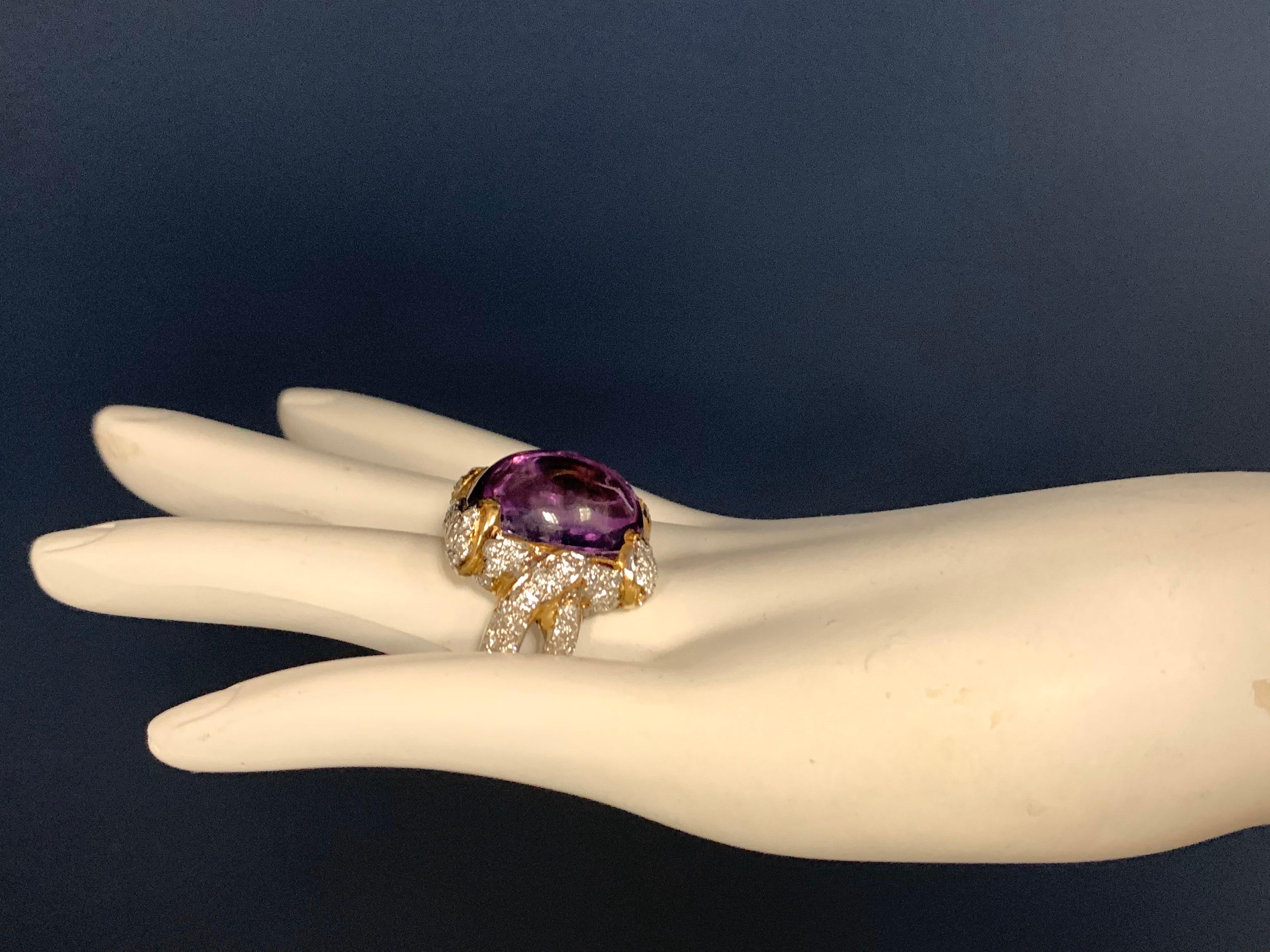 Women's 21.68 Carat Retro Gold Cocktail Ring Natural Diamond and Cab Amethyst circa 1960 For Sale