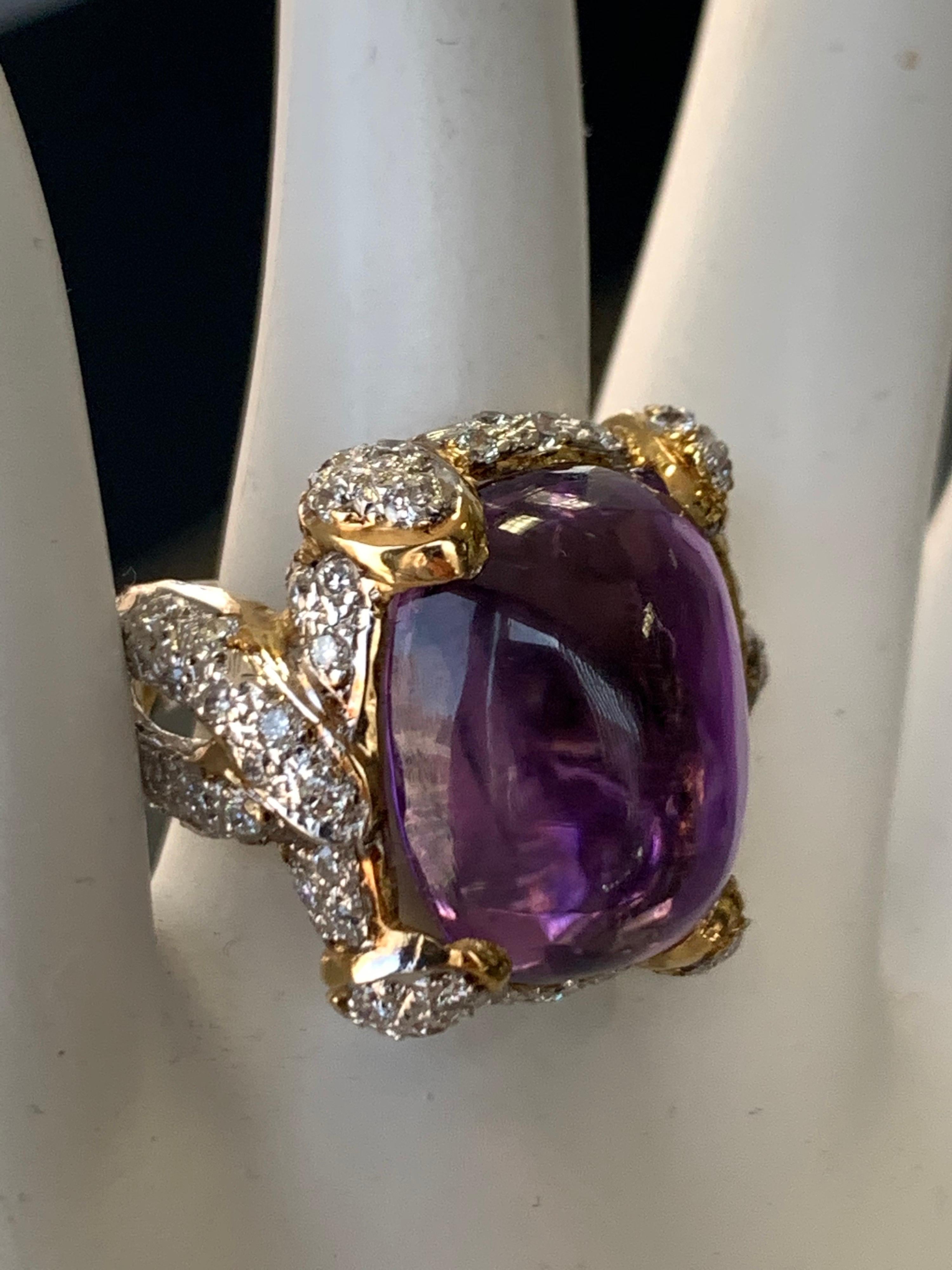 21.68 Carat Retro Gold Cocktail Ring Natural Diamond and Cab Amethyst circa 1960 For Sale 3