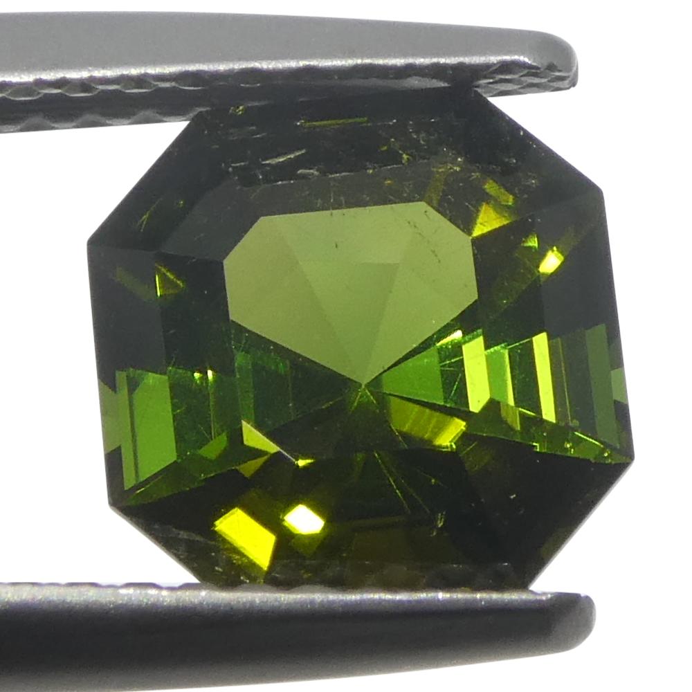 Tourmaline jaune-vert taille/quare Asscher 2,16 carats en vente 6