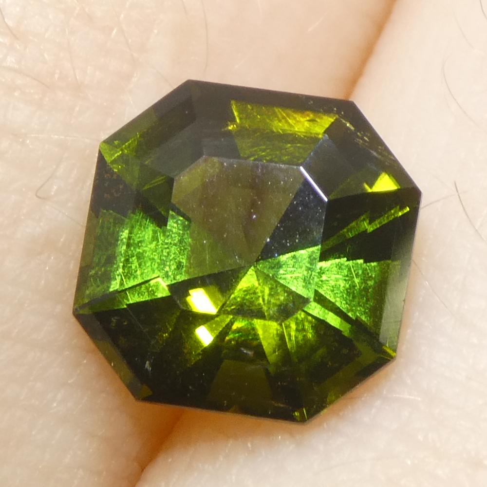 Tourmaline jaune-vert taille/quare Asscher 2,16 carats en vente 7