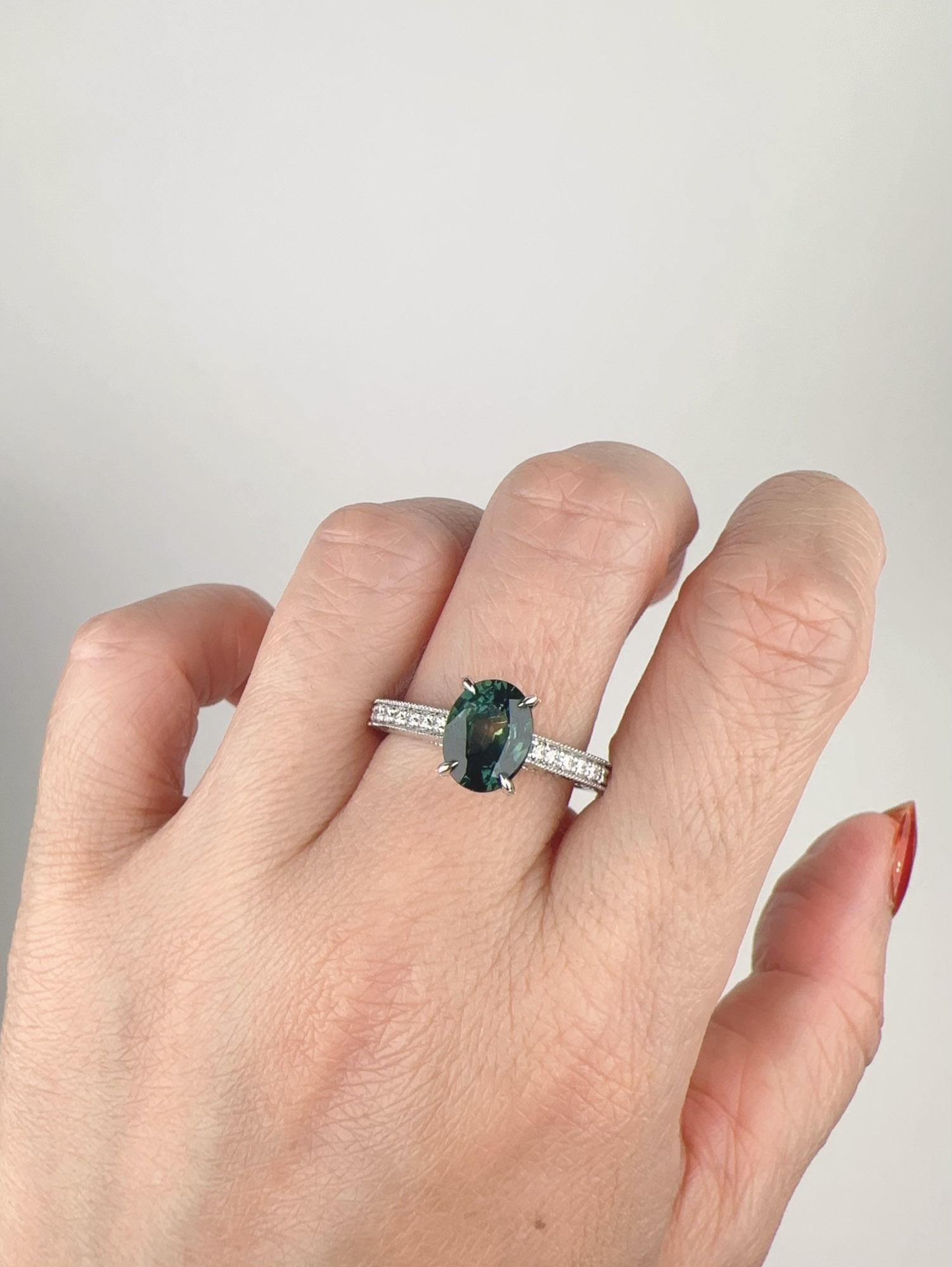 Bague de fiançailles en or blanc 14 carats avec saphir naturel non chauffé certifié GIA de 2,16 carats en vente 2