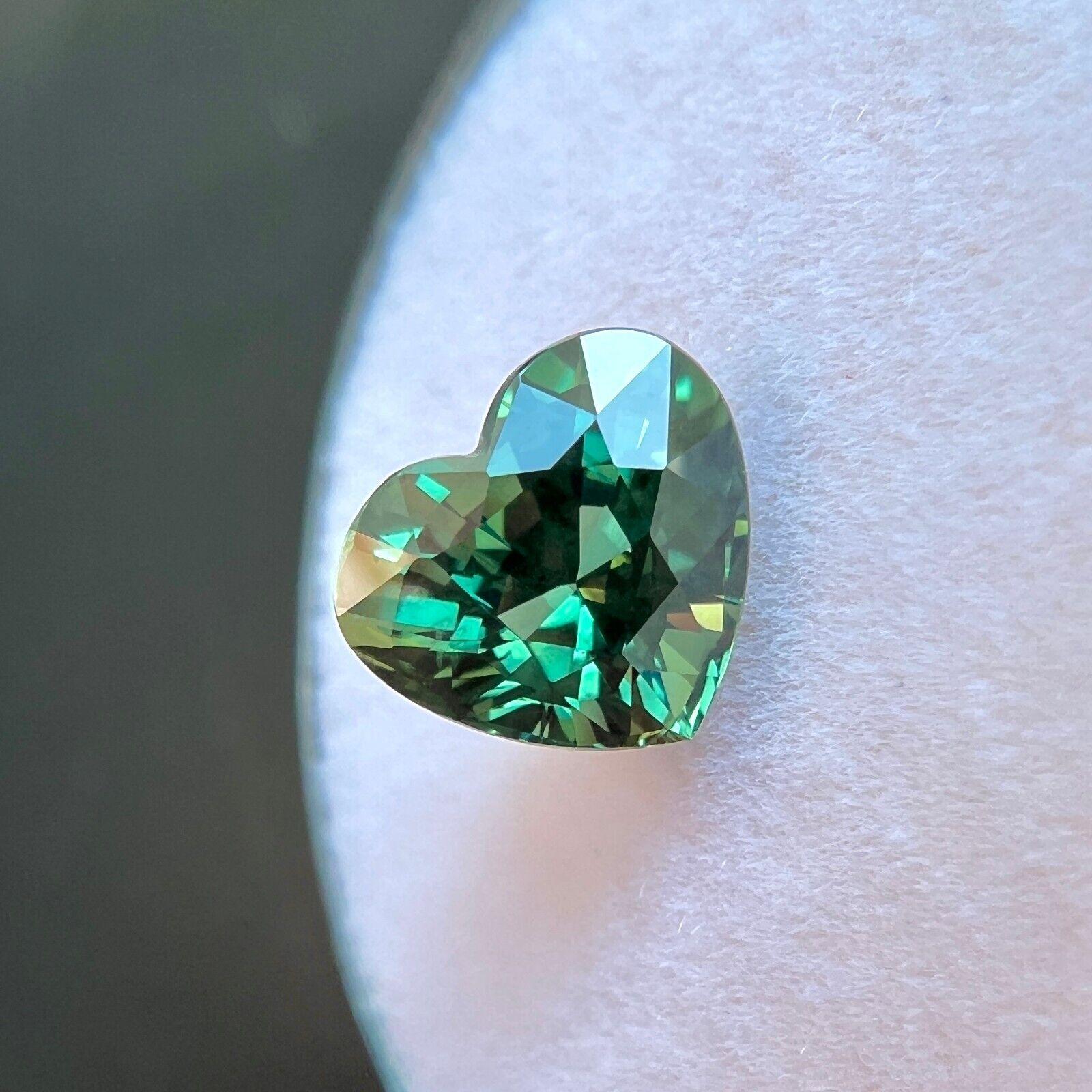 Femenino o masculino 2,16 ct Zafiro natural verde vivo certificado por el GIA Gema rara australiana talla corazón en venta