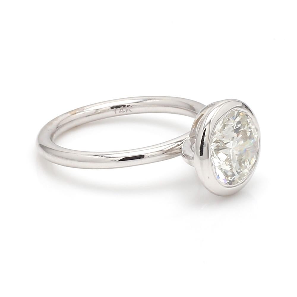 2.16ct Runder Brillant Diamant Lünette Set Solitär Ring im Zustand „Hervorragend“ im Angebot in Scottsdale, AZ