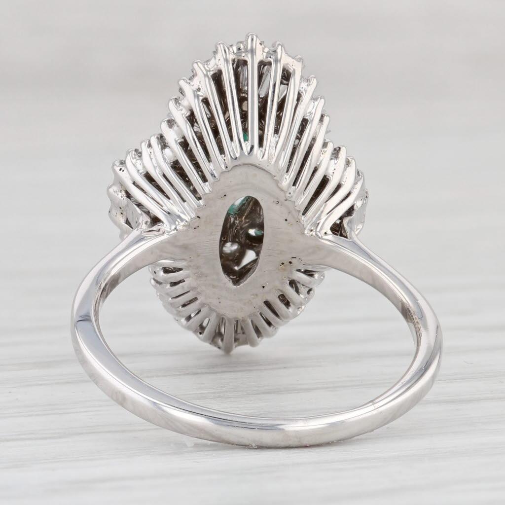 2,16 Karat Smaragd-Diamant-Halo-Ring 18k Weißgold Größe 7,25 Damen im Angebot
