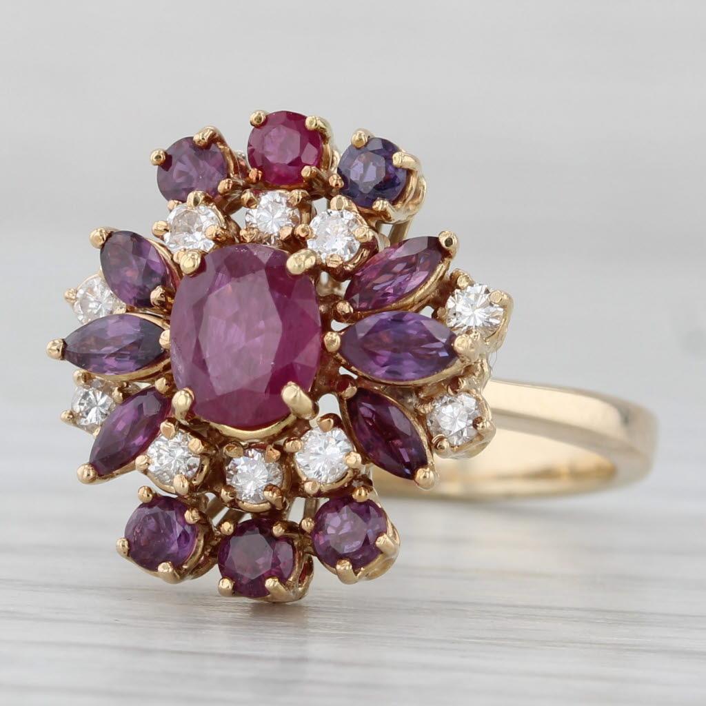 Bague cocktail en or jaune 14 carats avec diamants et rubis de 2,16 carats, taille 5,75 en vente 1